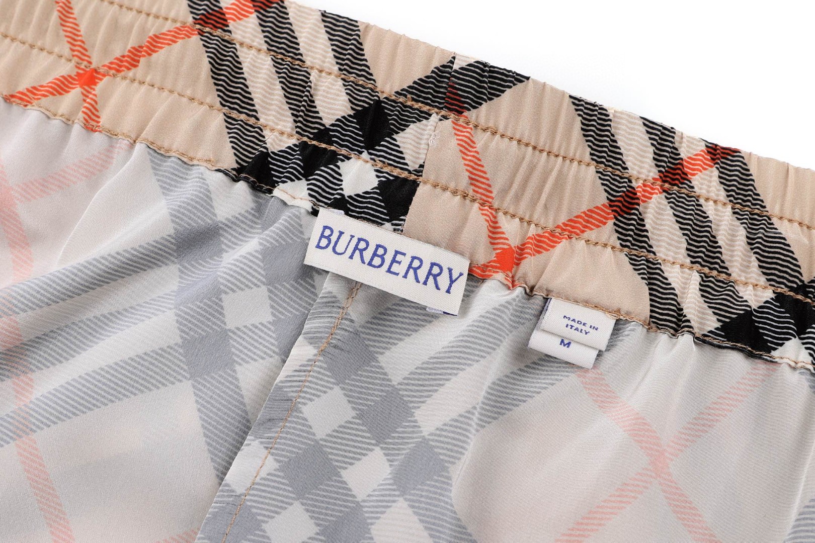 Burberry 巴宝莉 经典格纹丝质松紧腰短裤 裤子 休闲裤 五分裤 卡其色 A5