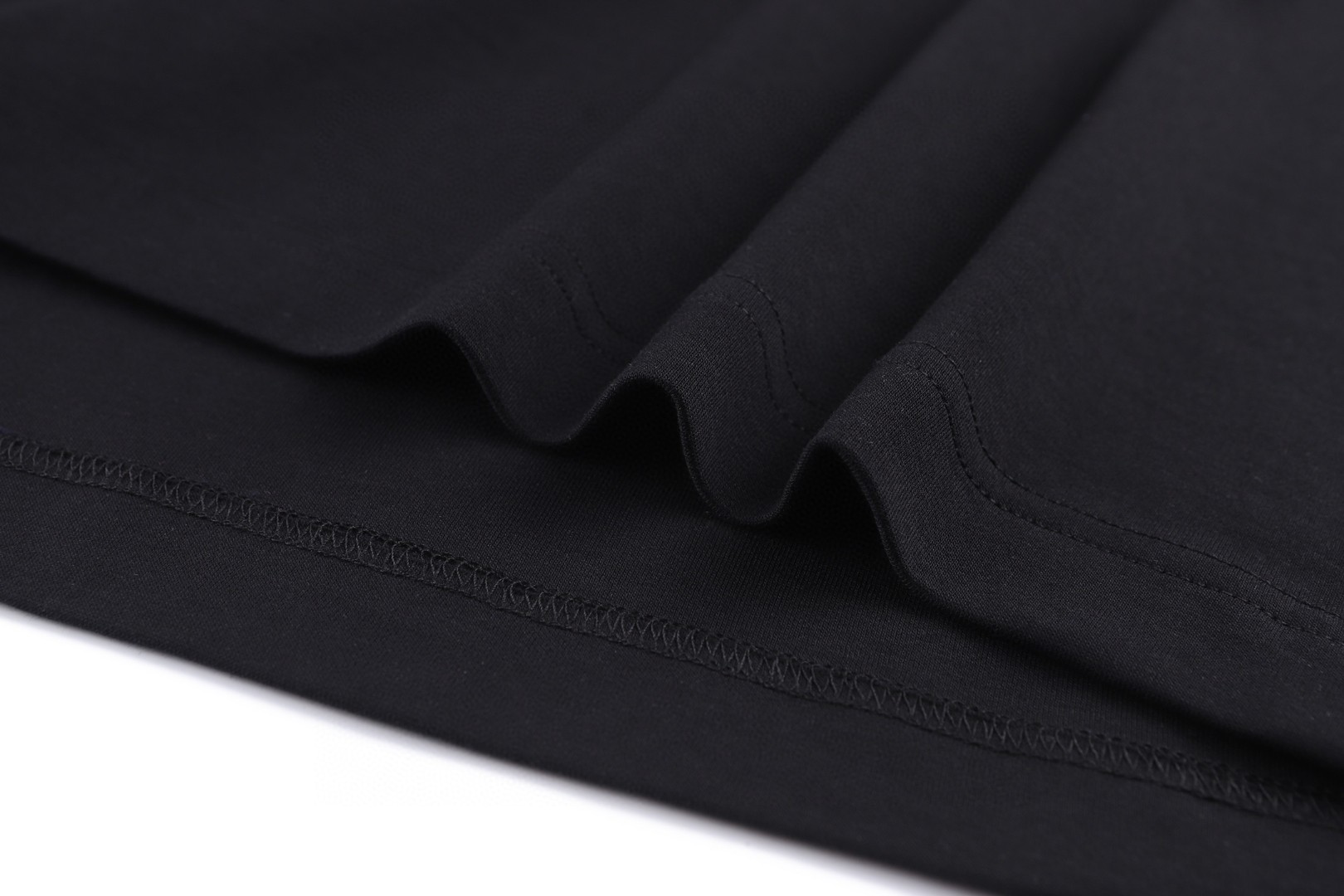 FENDI 芬迪 双F刺绣徽标圆领T恤 短袖 套头 夏季 白色 黑色 A0 FY0936AY0HF0QA0