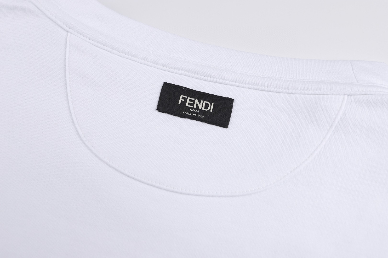 FENDI 芬迪 双F刺绣徽标圆领T恤 短袖 套头 夏季 白色 黑色 A0 FY0936AY0HF0QA0
