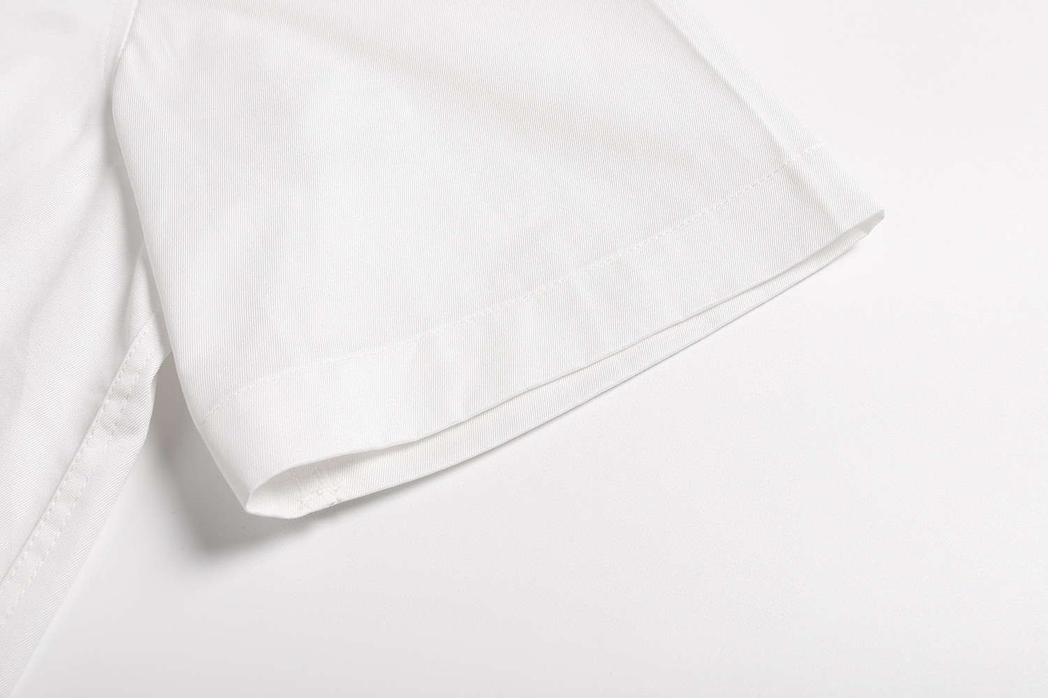 LOUIS VUITTON 路易威登 LV 浮雕压花口袋短袖衬衫 夏季 白色 黑色 A7 1AHVYP