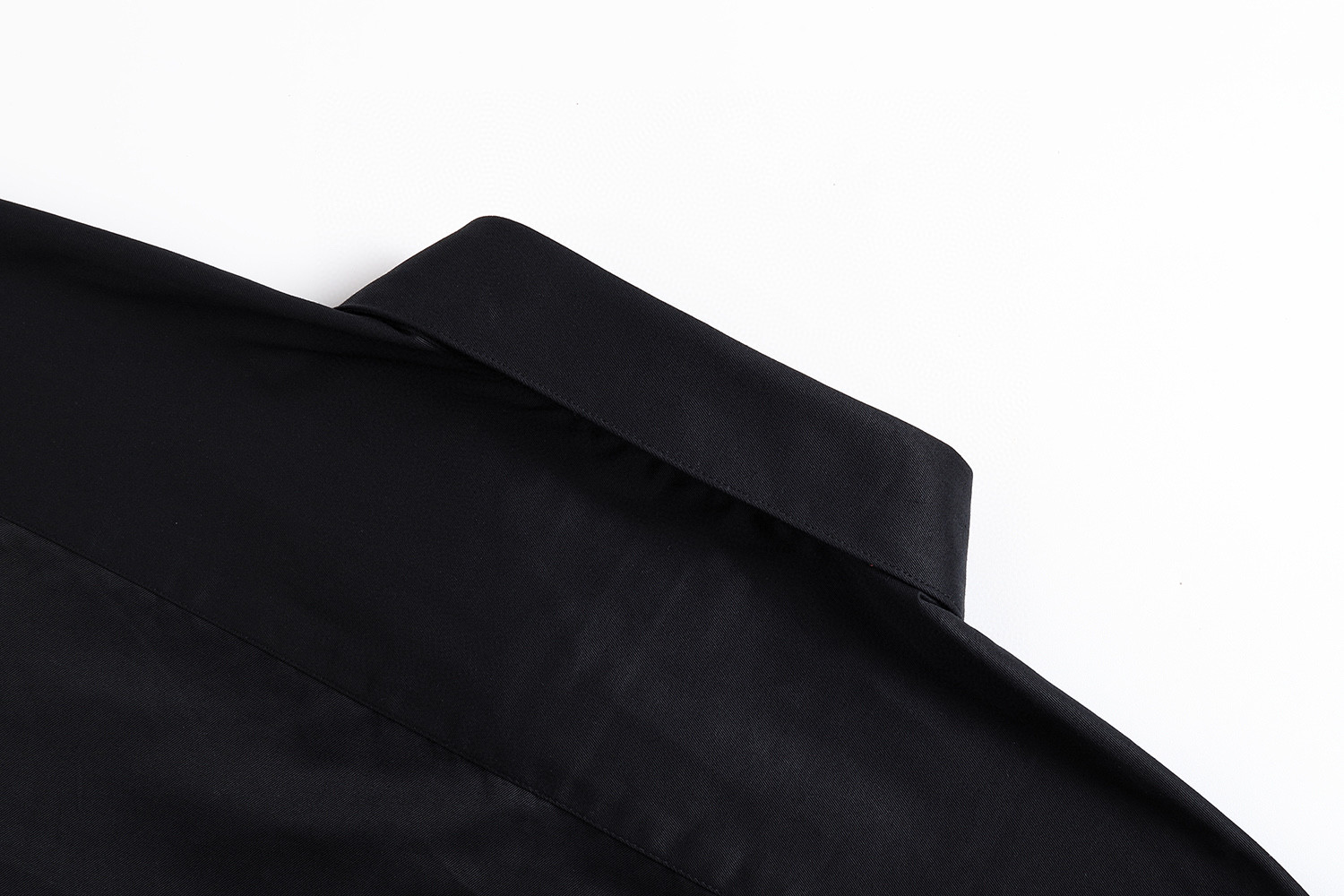 LOUIS VUITTON 路易威登 LV 浮雕压花口袋短袖衬衫 夏季 白色 黑色 A7 1AHVYP