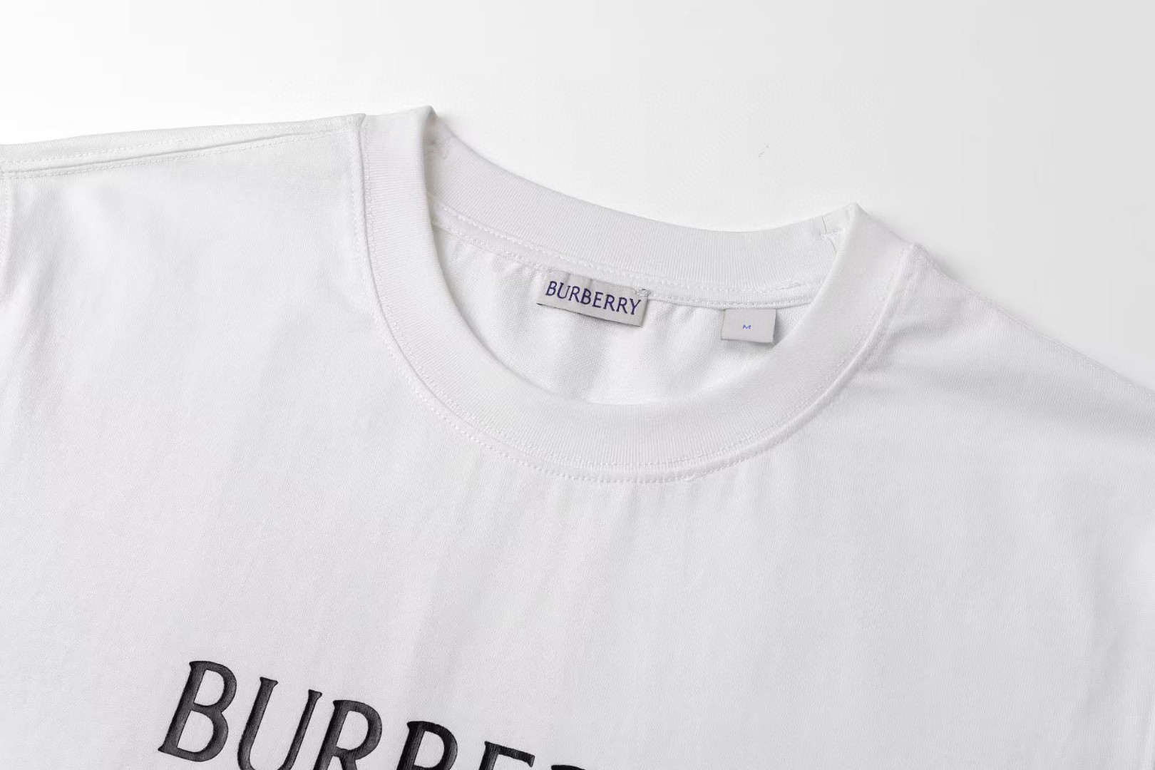 Burberry 巴宝莉 徽标印花圆领Tee 短袖 T恤 白色 黑色 A0 