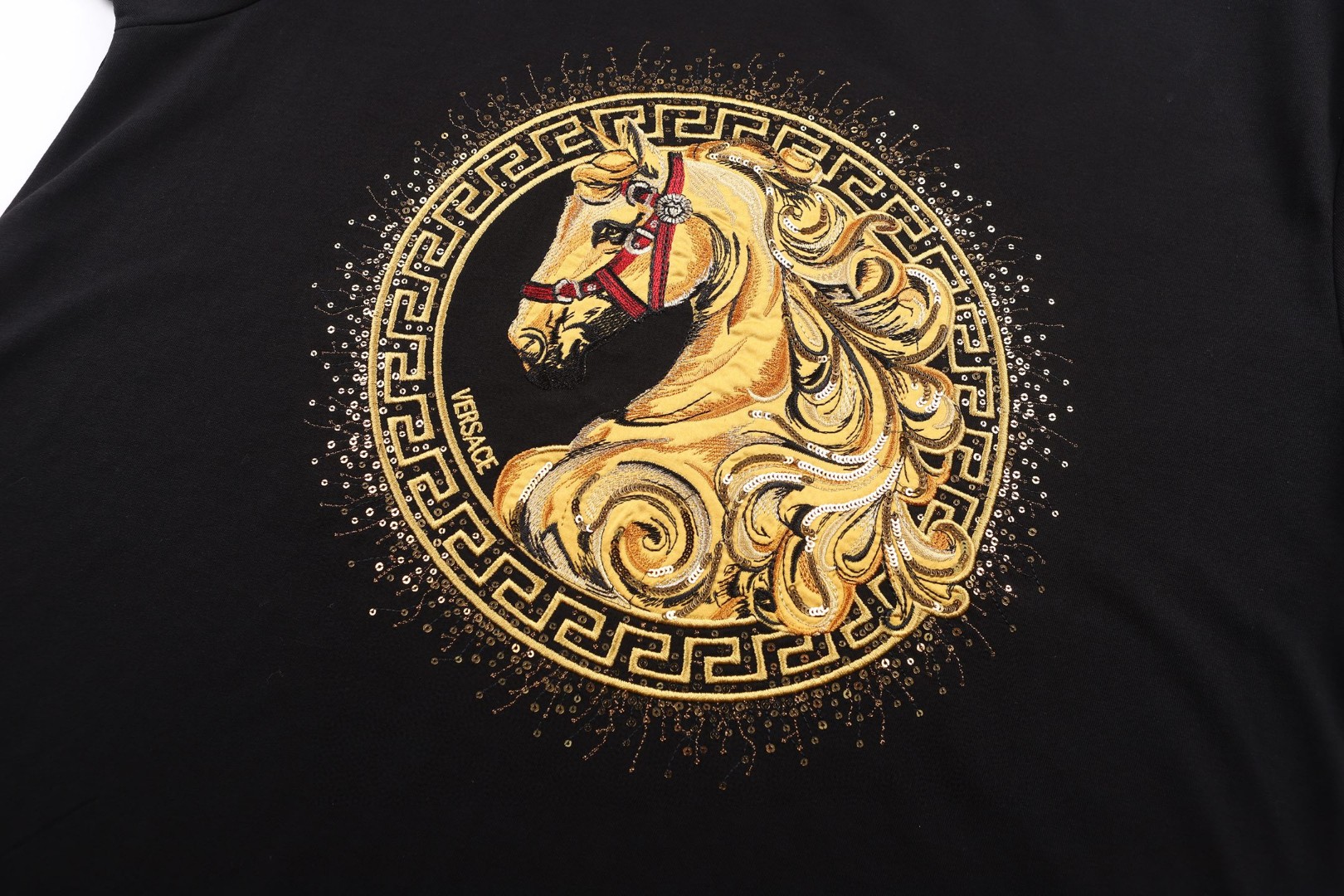 Versace 范思哲 马年刺绣圆领短袖 T恤 夏款 黑色 A0 1013944-1A17206-1B000