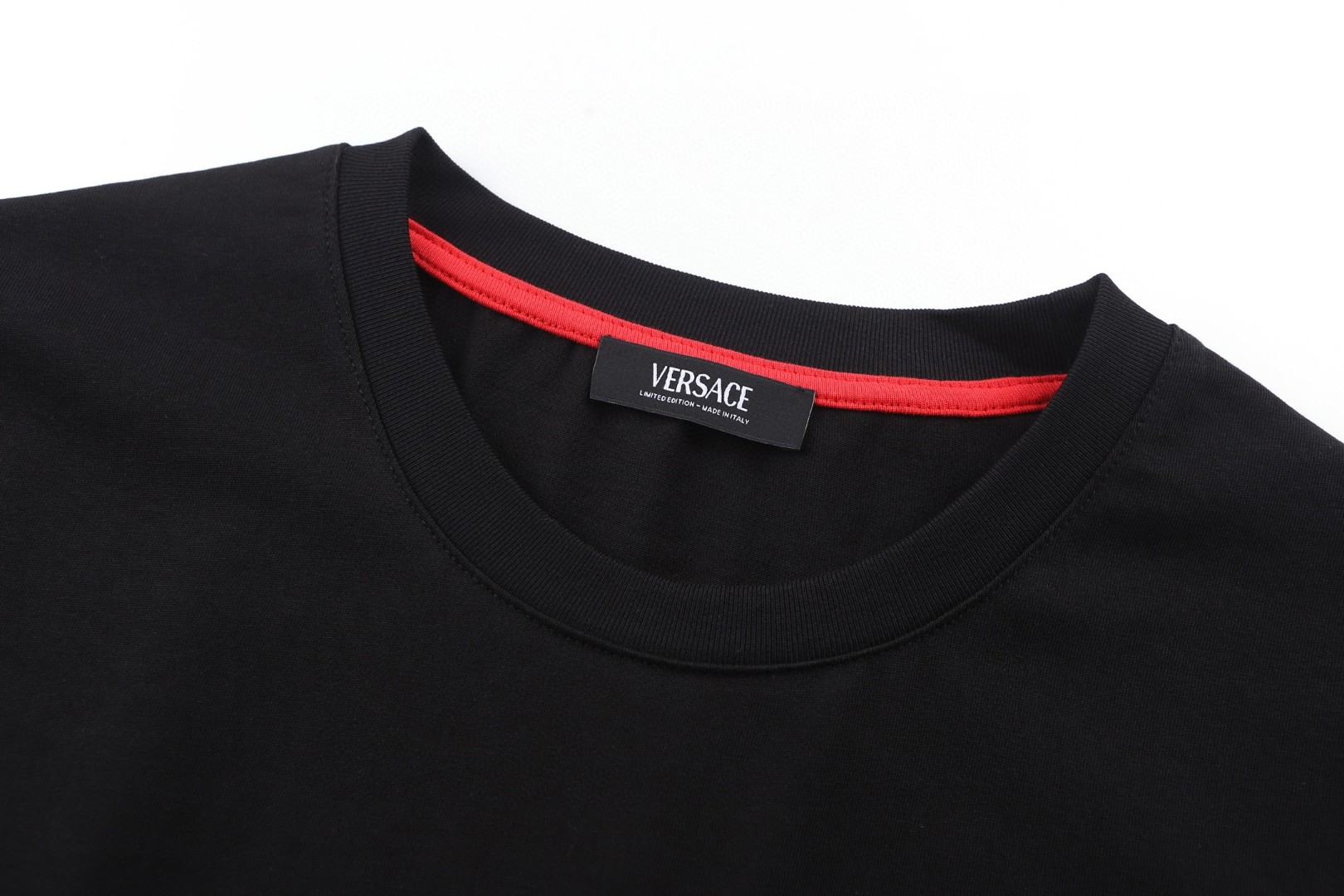 Versace 范思哲 马年刺绣圆领短袖 T恤 夏款 黑色 A0 1013944-1A17206-1B000