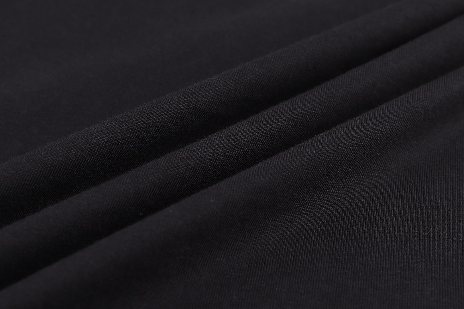 Burberry 巴宝莉 格纹领圆领Tee 短袖 T恤 白色 黑色 A0 POIZON20250731101711176