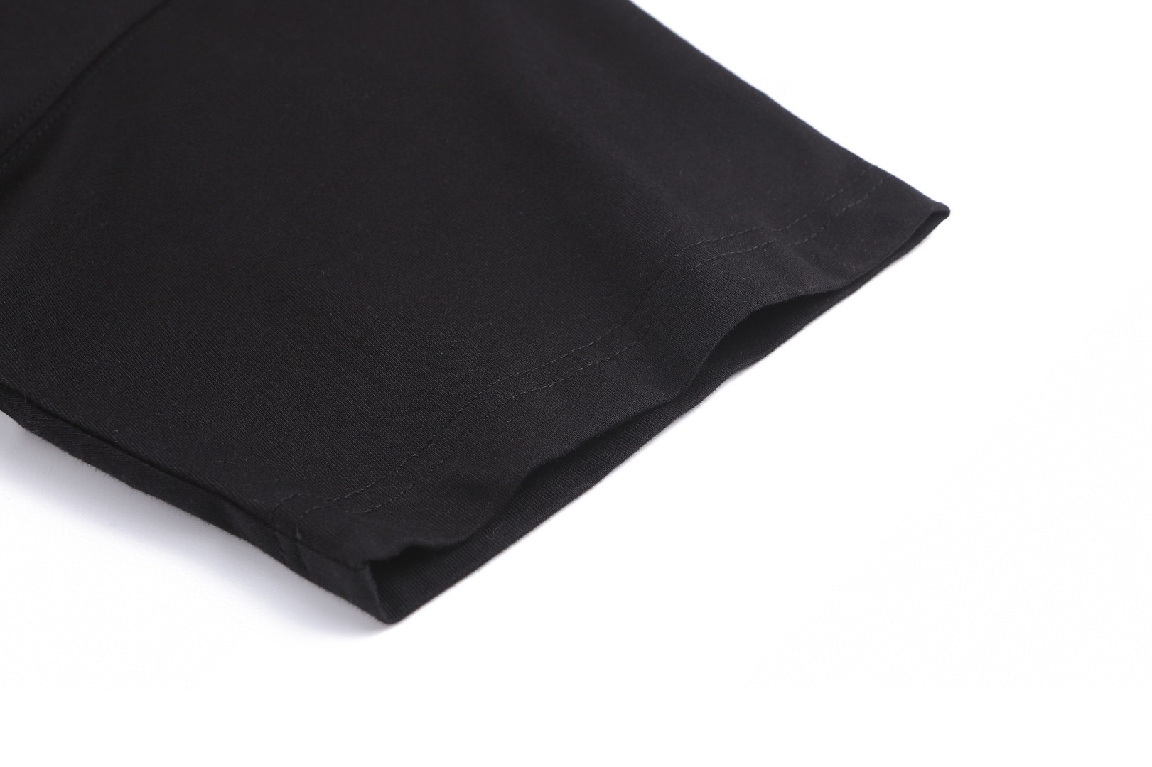 Burberry 巴宝莉 格纹领圆领Tee 短袖 T恤 白色 黑色 A0 POIZON20250731101711176