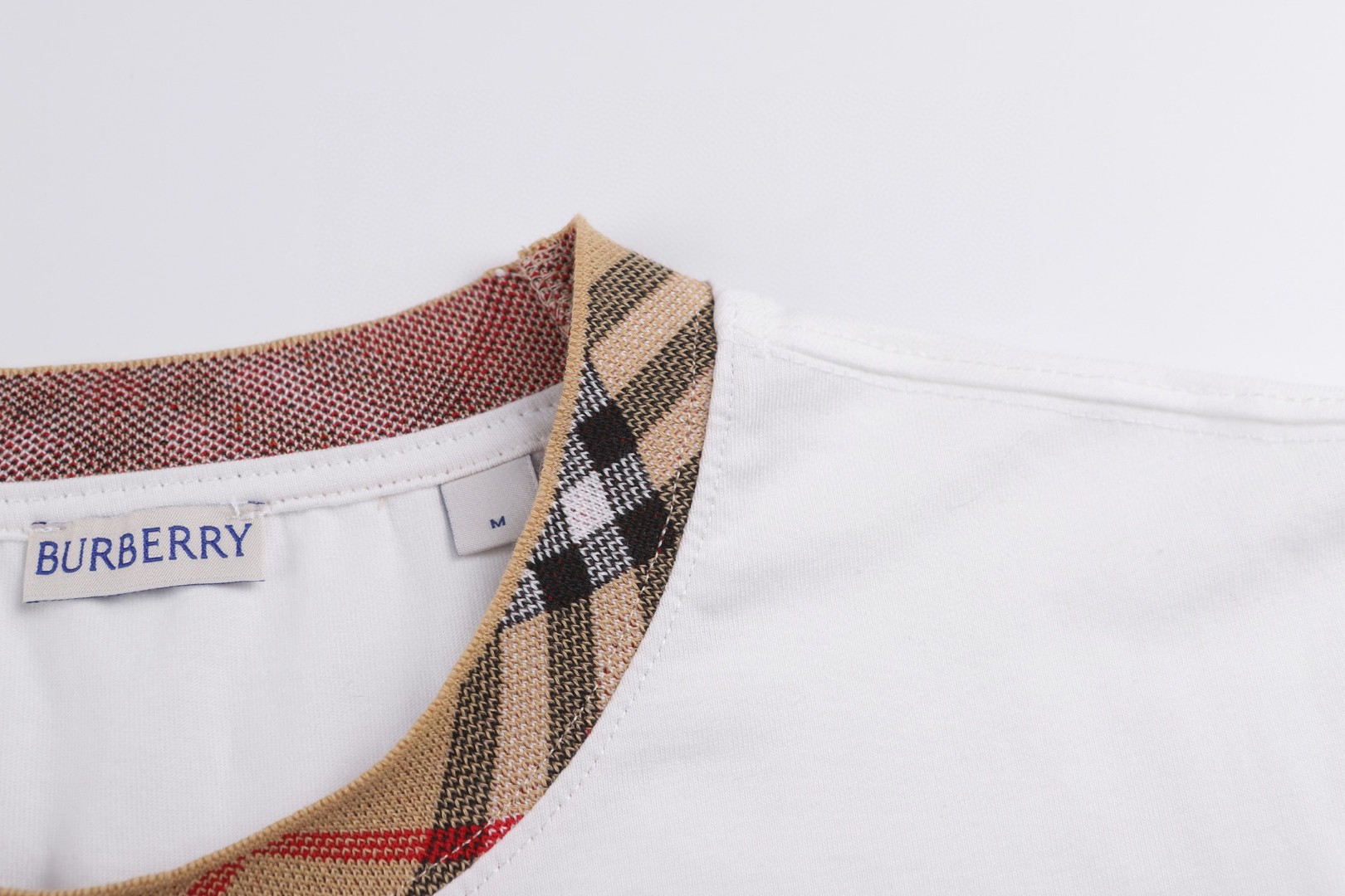 Burberry 巴宝莉 格纹领圆领Tee 短袖 T恤 白色 黑色 A0 POIZON20250731101711176