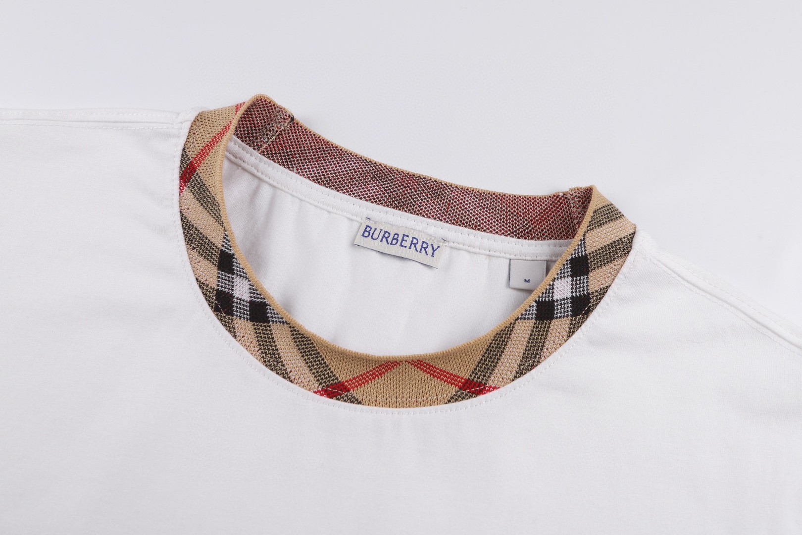 Burberry 巴宝莉 格纹领圆领Tee 短袖 T恤 白色 黑色 A0 POIZON20250731101711176