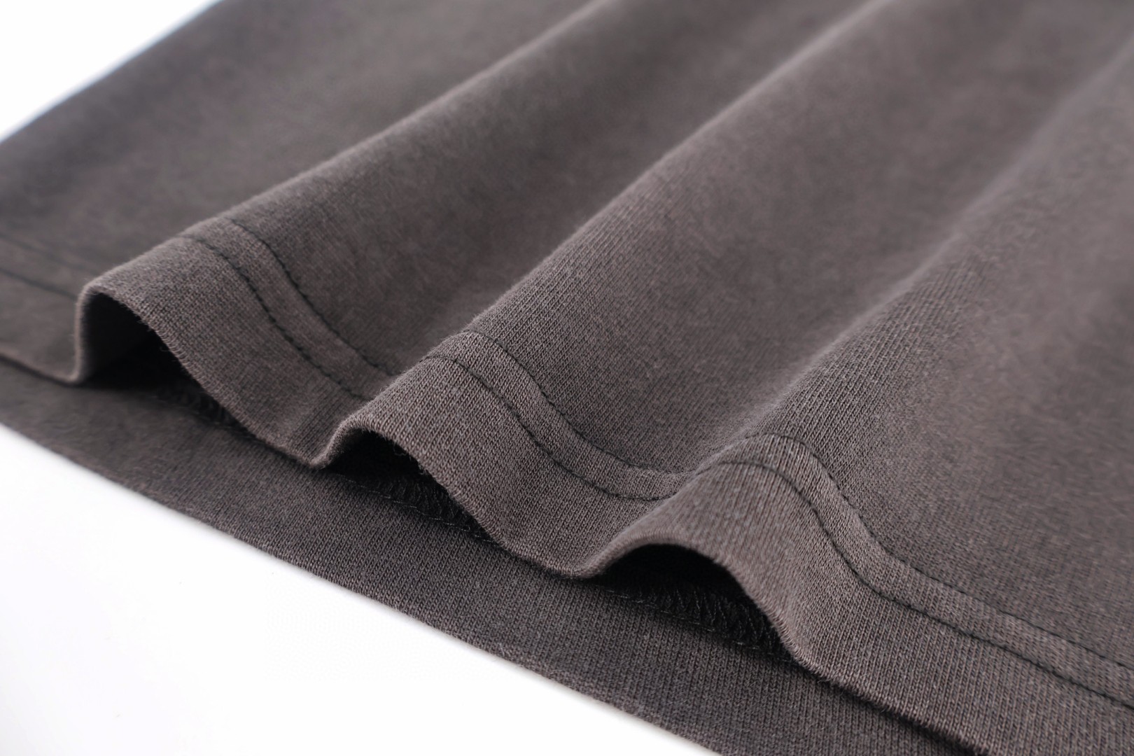 DIOR 迪奥 皮革标志圆领短袖 T恤 夏季 白色 灰色 A0 683J696G3036-C001