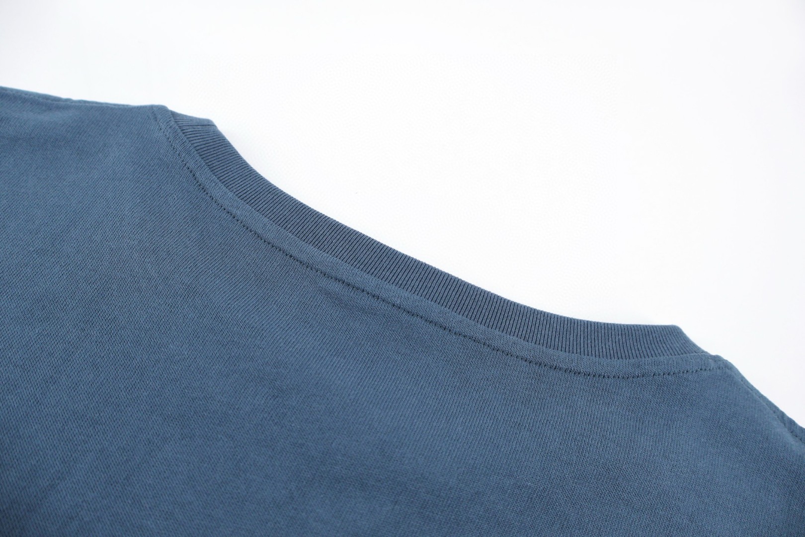 DIOR 迪奥 大框封面刺绣圆领短袖 T恤 夏季 蓝色 A0 683J610A0677-C580