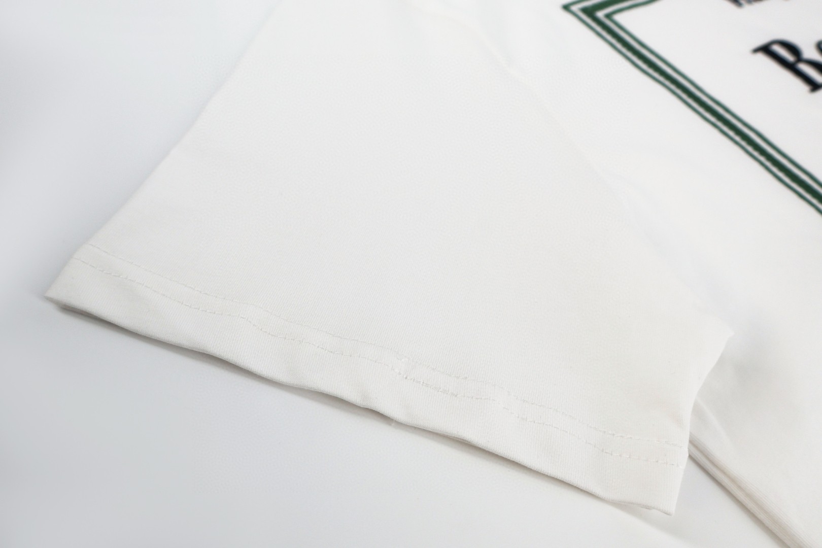 DIOR 迪奥 大框封面圆领短袖 T恤 夏季 白色 A0 683J642A0677-C086