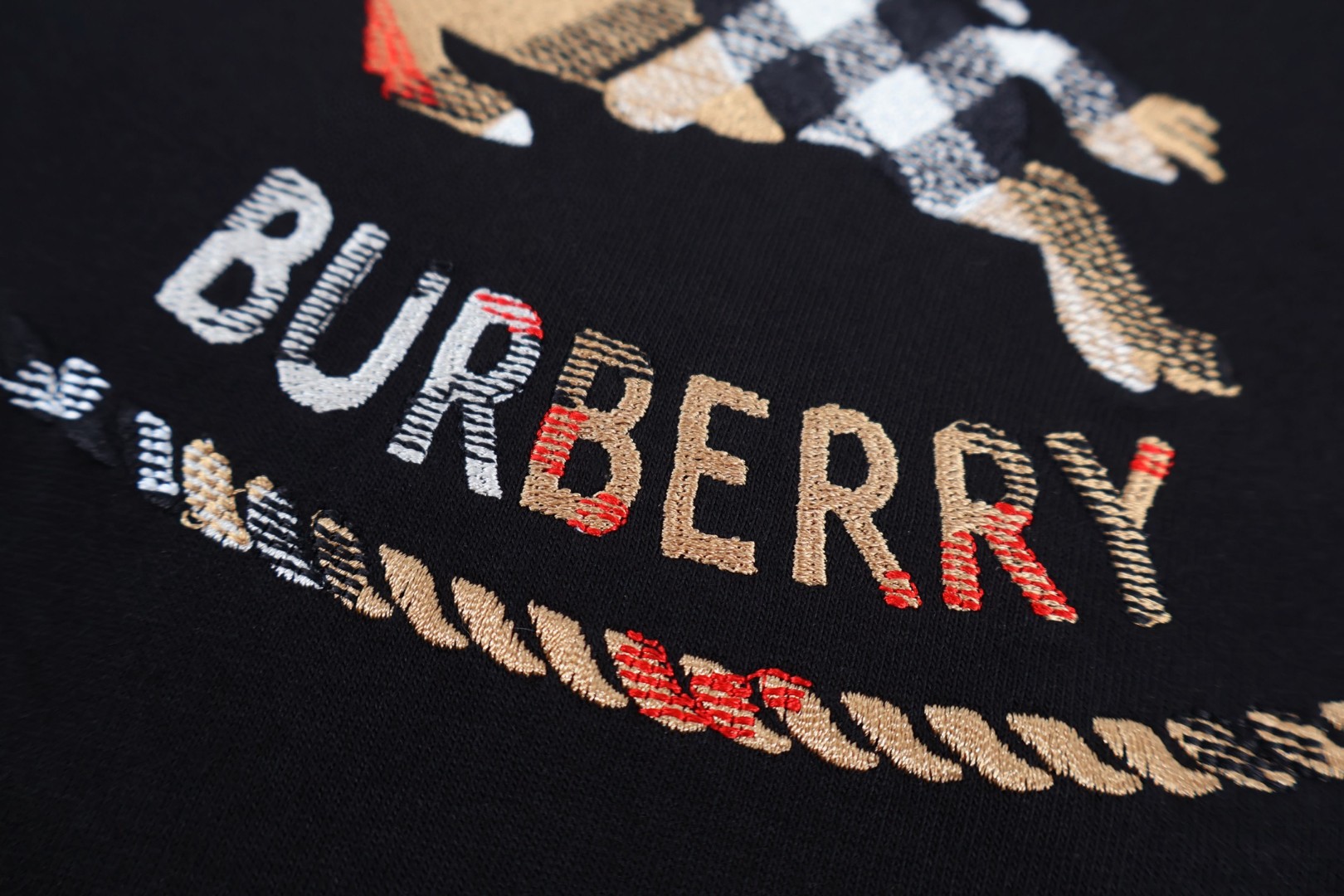 Burberry 巴宝莉 圆环格纹战马刺绣圆领Tee 短袖 T恤 白色 黑色 A0 81234371