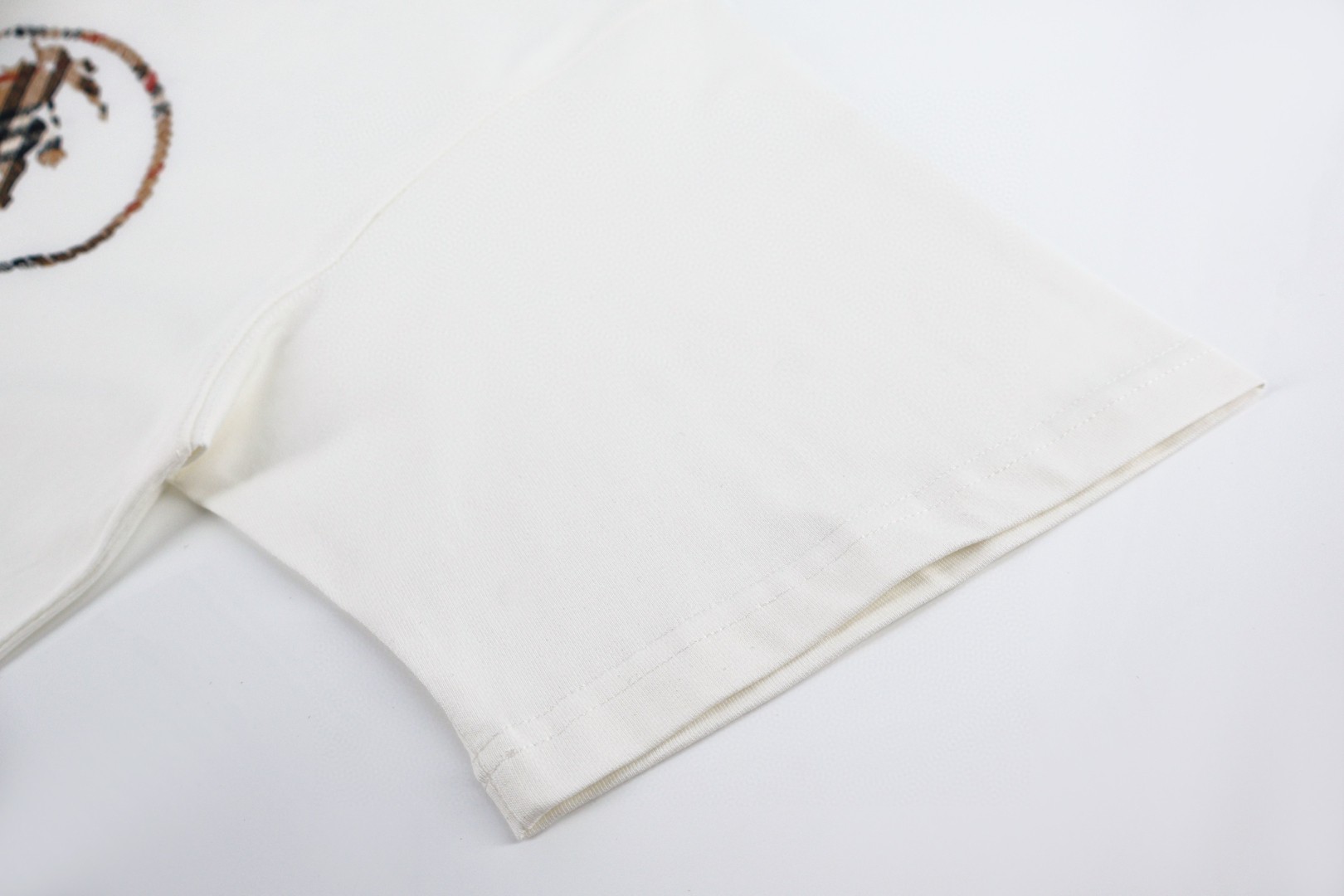 Burberry 巴宝莉 圆环格纹战马刺绣圆领Tee 短袖 T恤 白色 黑色 A0 81234371