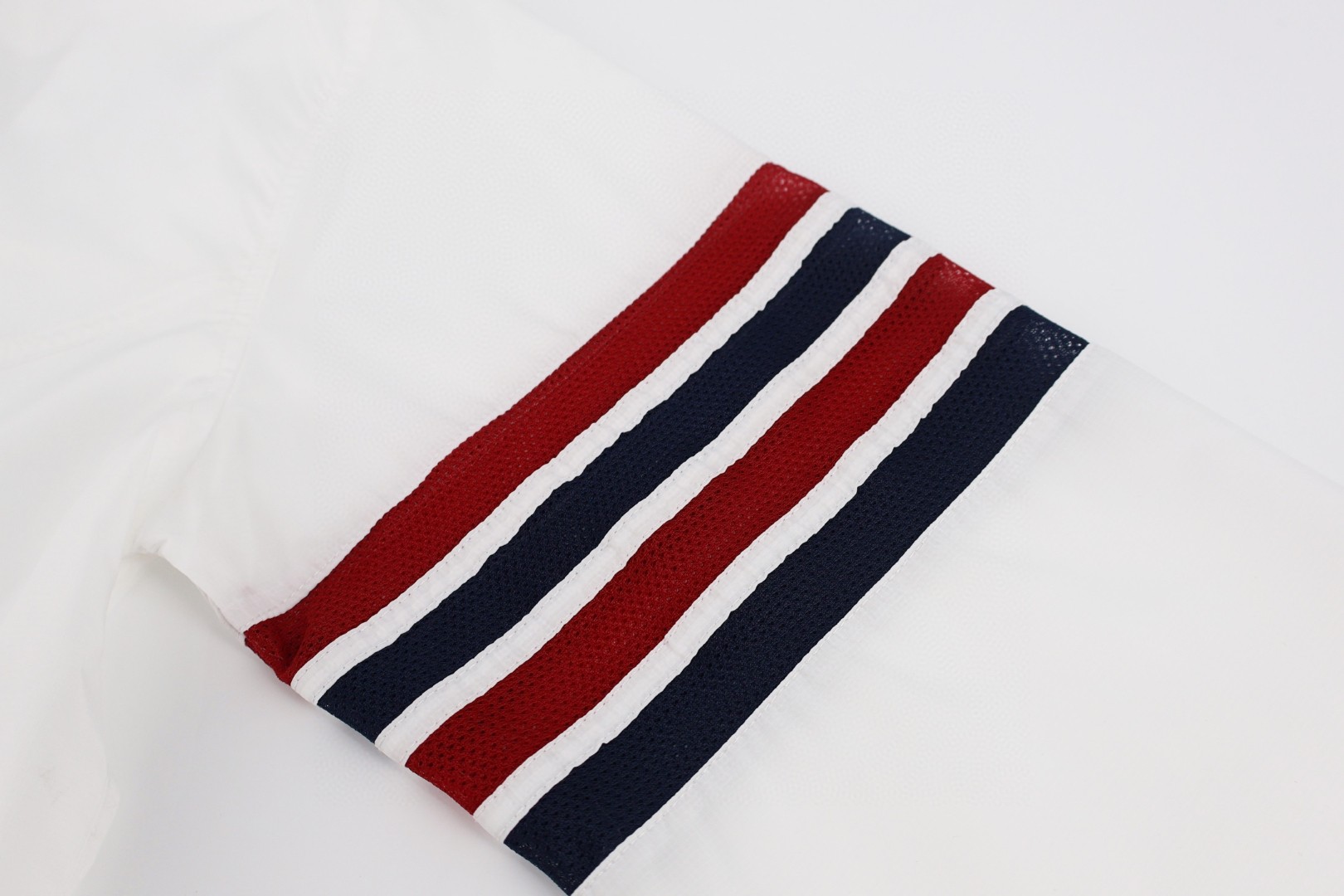 THOM BROWNE 拉链连帽防晒服 外套 长袖 白色 B0 MJT366A-F0197-100