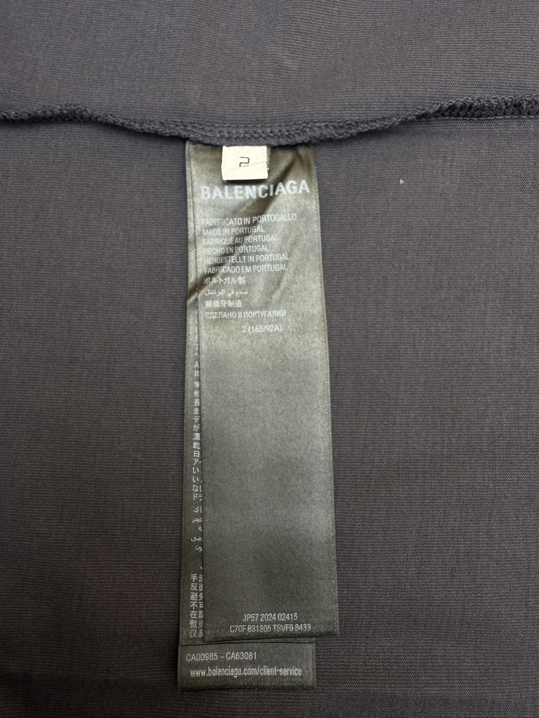 Balenciaga 巴黎世家 后背美纹纸胶带破洞短袖 T恤 圆领 夏季 白色 黑色 A0 831305TSVF93341