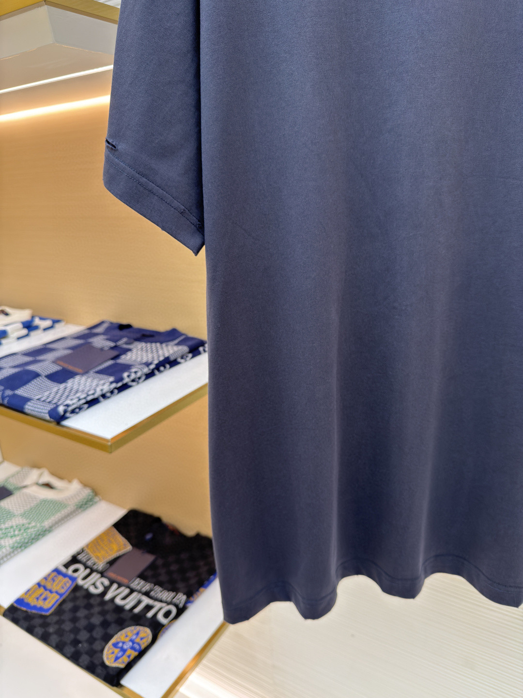 Balenciaga 巴黎世家 后背美纹纸胶带破洞短袖 T恤 圆领 夏季 白色 黑色 A0 831305TSVF93341