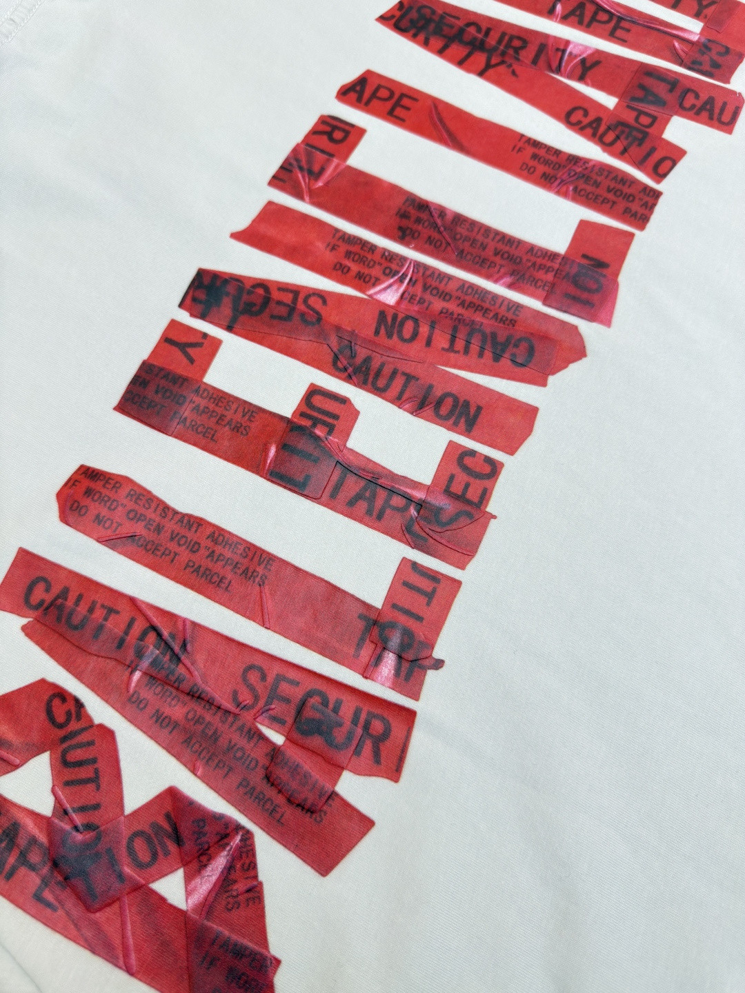 Balenciaga 巴黎世家 后背美纹纸胶带破洞短袖 T恤 圆领 夏季 白色 黑色 A0 831305TSVF93341