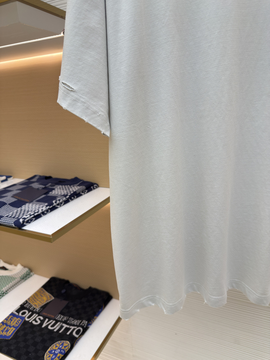 Balenciaga 巴黎世家 后背美纹纸胶带破洞短袖 T恤 圆领 夏季 白色 黑色 A0 831305TSVF93341