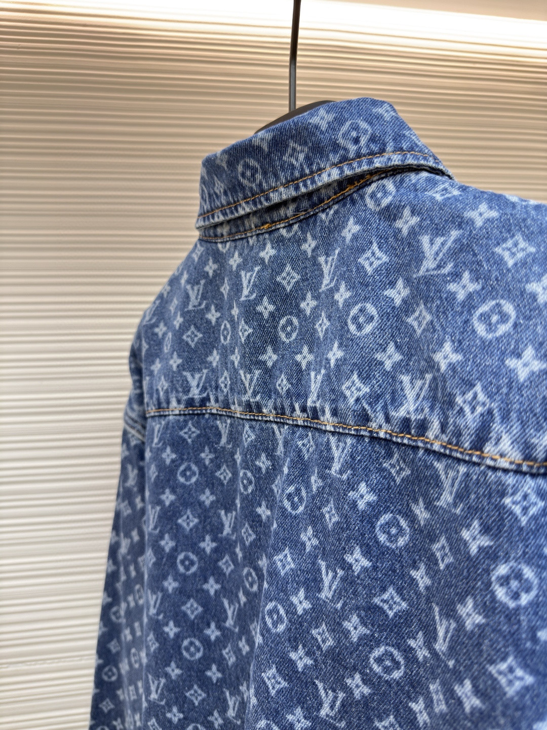 LOUIS VUITTON 路易威登 满印牛仔衬衫 外套 长袖 蓝色 B0 1AI192