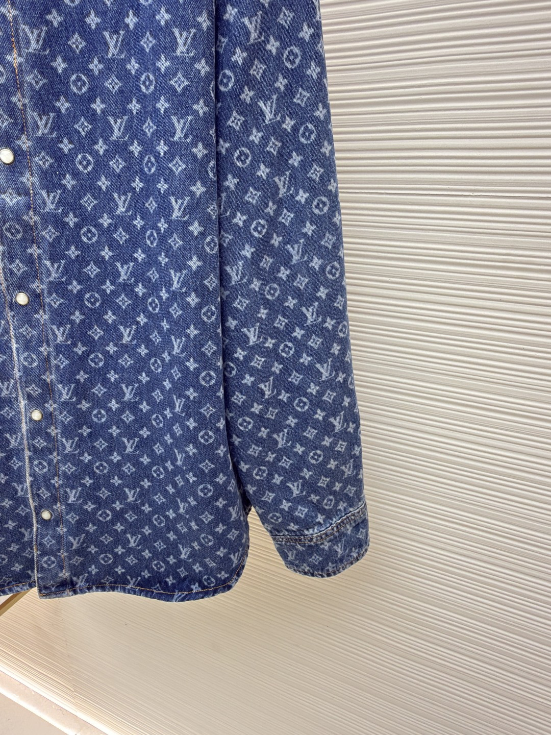 LOUIS VUITTON 路易威登 满印牛仔衬衫 外套 长袖 蓝色 B0 1AI192