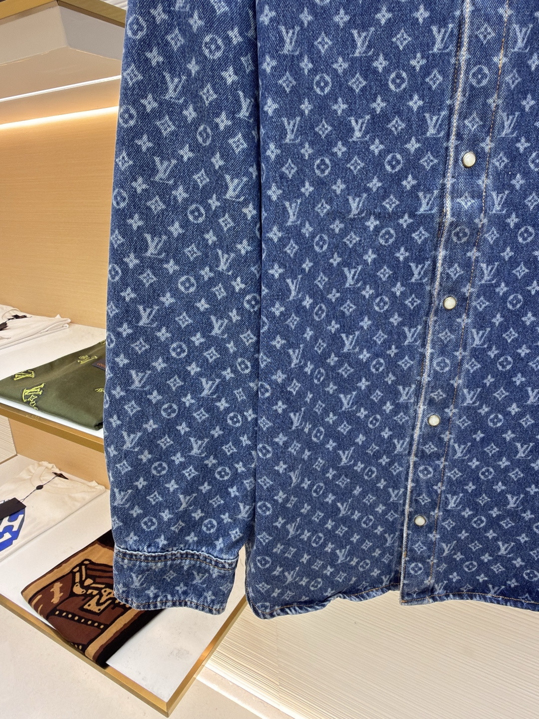 LOUIS VUITTON 路易威登 满印牛仔衬衫 外套 长袖 蓝色 B0 1AI192