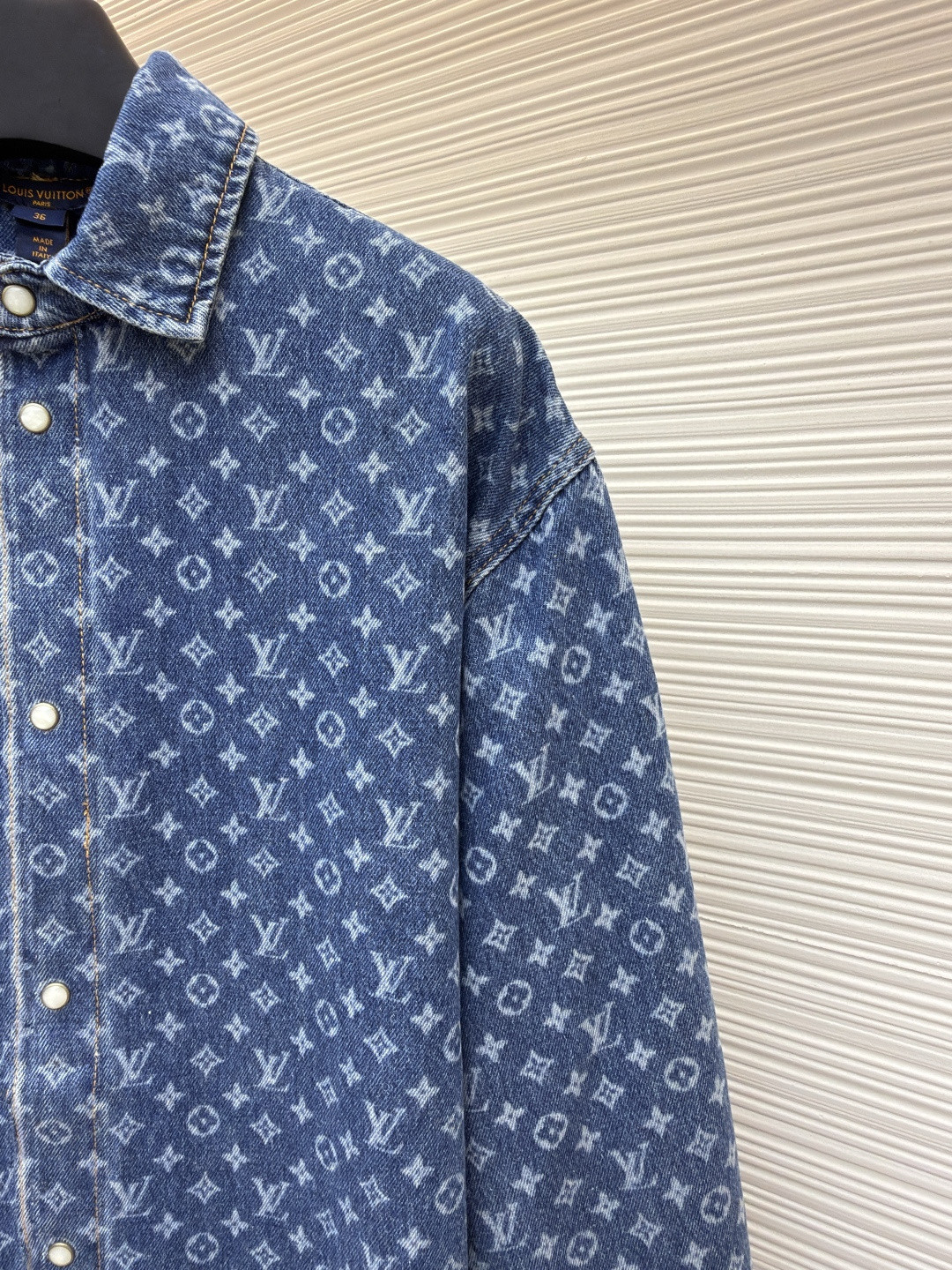 LOUIS VUITTON 路易威登 满印牛仔衬衫 外套 长袖 蓝色 B0 1AI192
