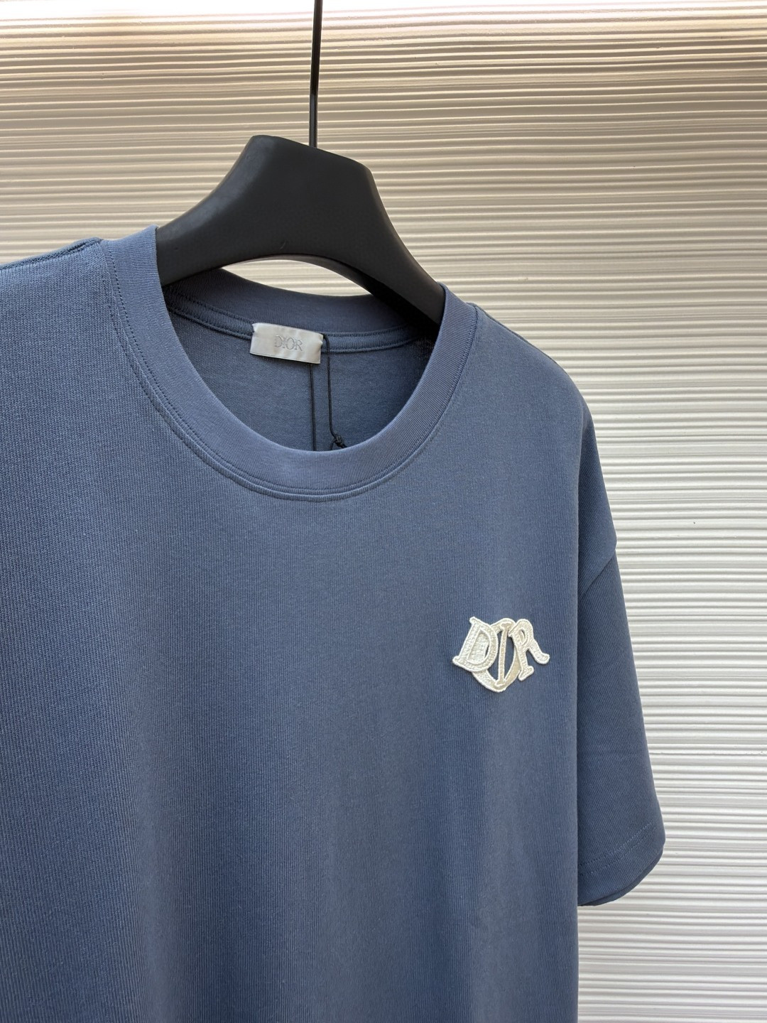 DIOR 迪奥 章仔补丁圆领短袖 T恤 夏季 蓝色 米色 A0 513J696D0554-C580