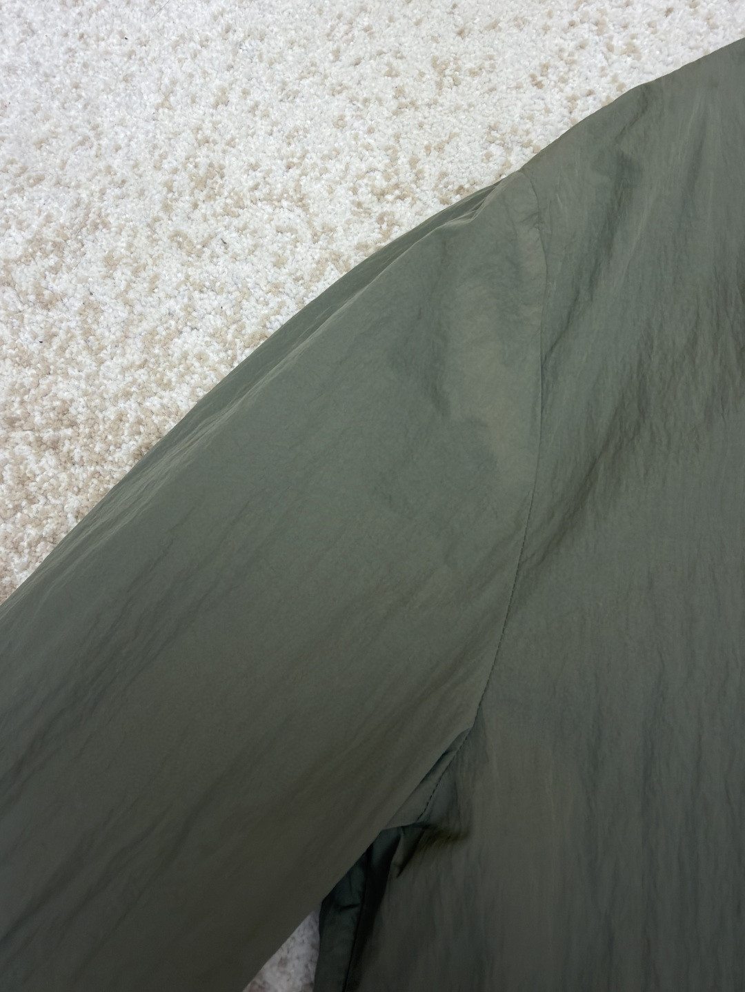 LOUIS VUITTON 路易威登 拉链露营长袖衬衫 外套 绿色 B0 1AJTXZ