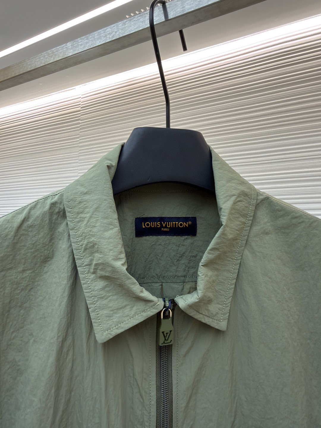 LOUIS VUITTON 路易威登 拉链露营长袖衬衫 外套 绿色 B0 1AJTXZ