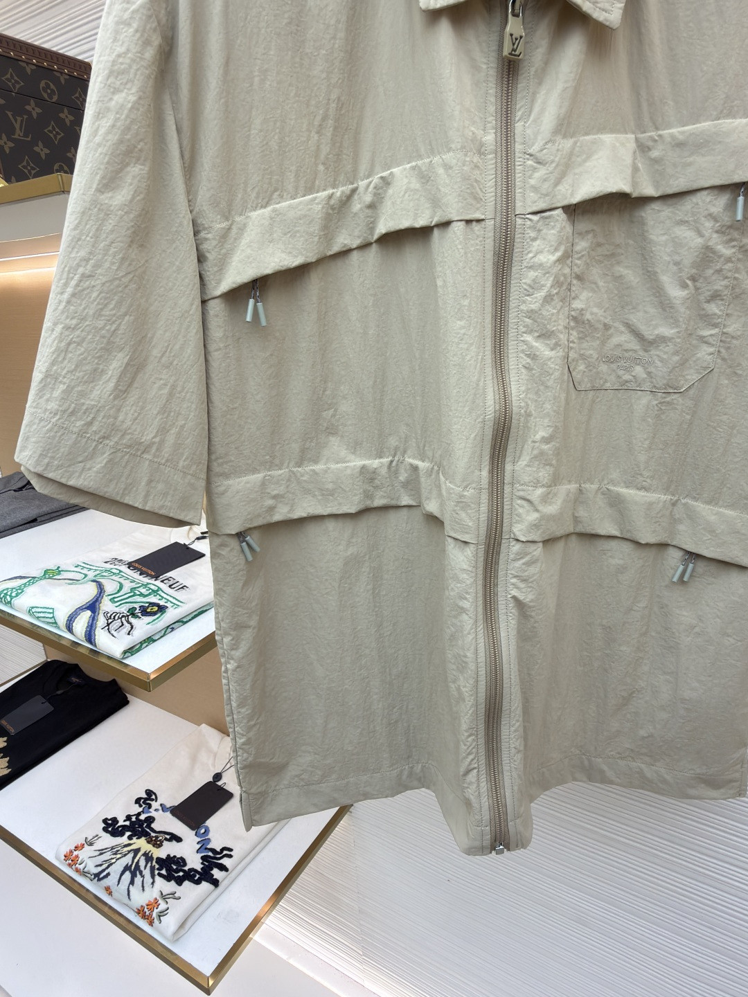 LOUIS VUITTON 路易威登 LV 拉链开襟露营短袖衬衫 外套 夏季 B0