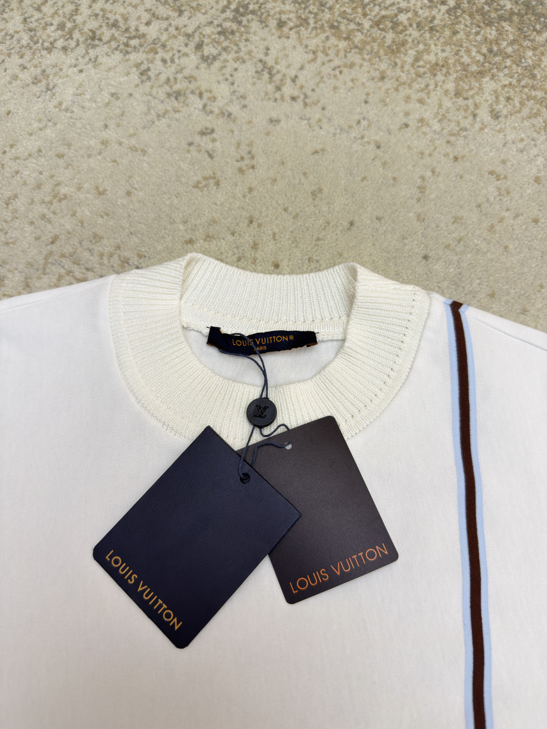 LOUIS VUITTON 路易威登 LV 标识皇冠圆领短袖 T恤 夏季 白色 A0 1AIKCG