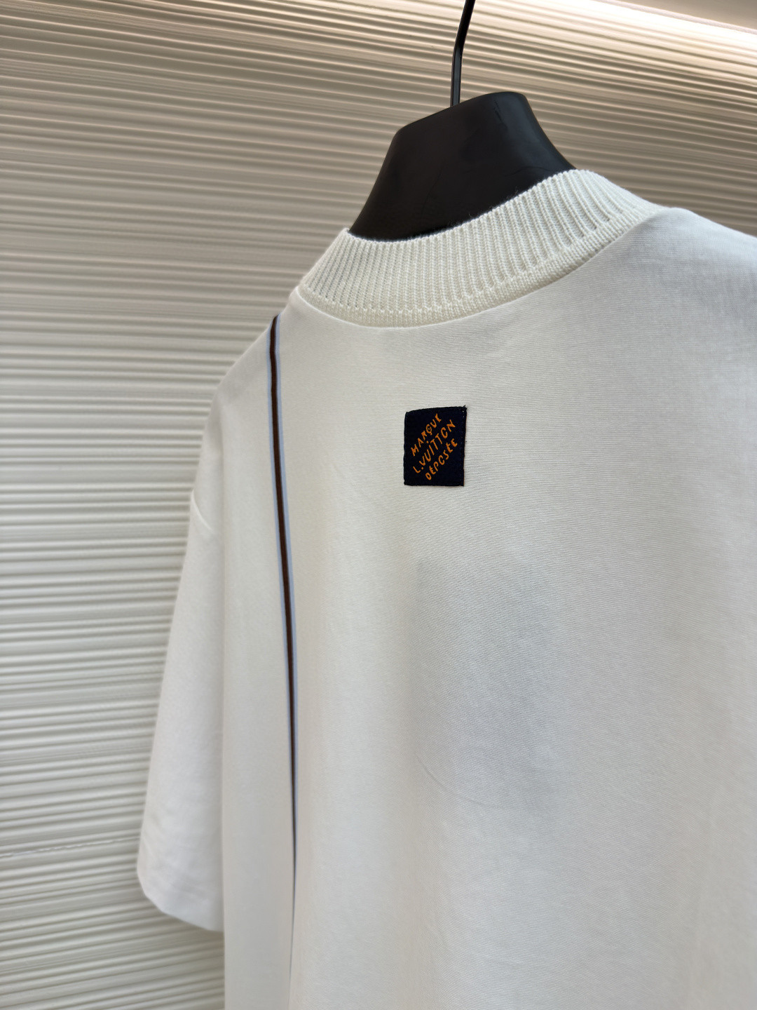 LOUIS VUITTON 路易威登 LV 标识皇冠圆领短袖 T恤 夏季 白色 A0 1AIKCG