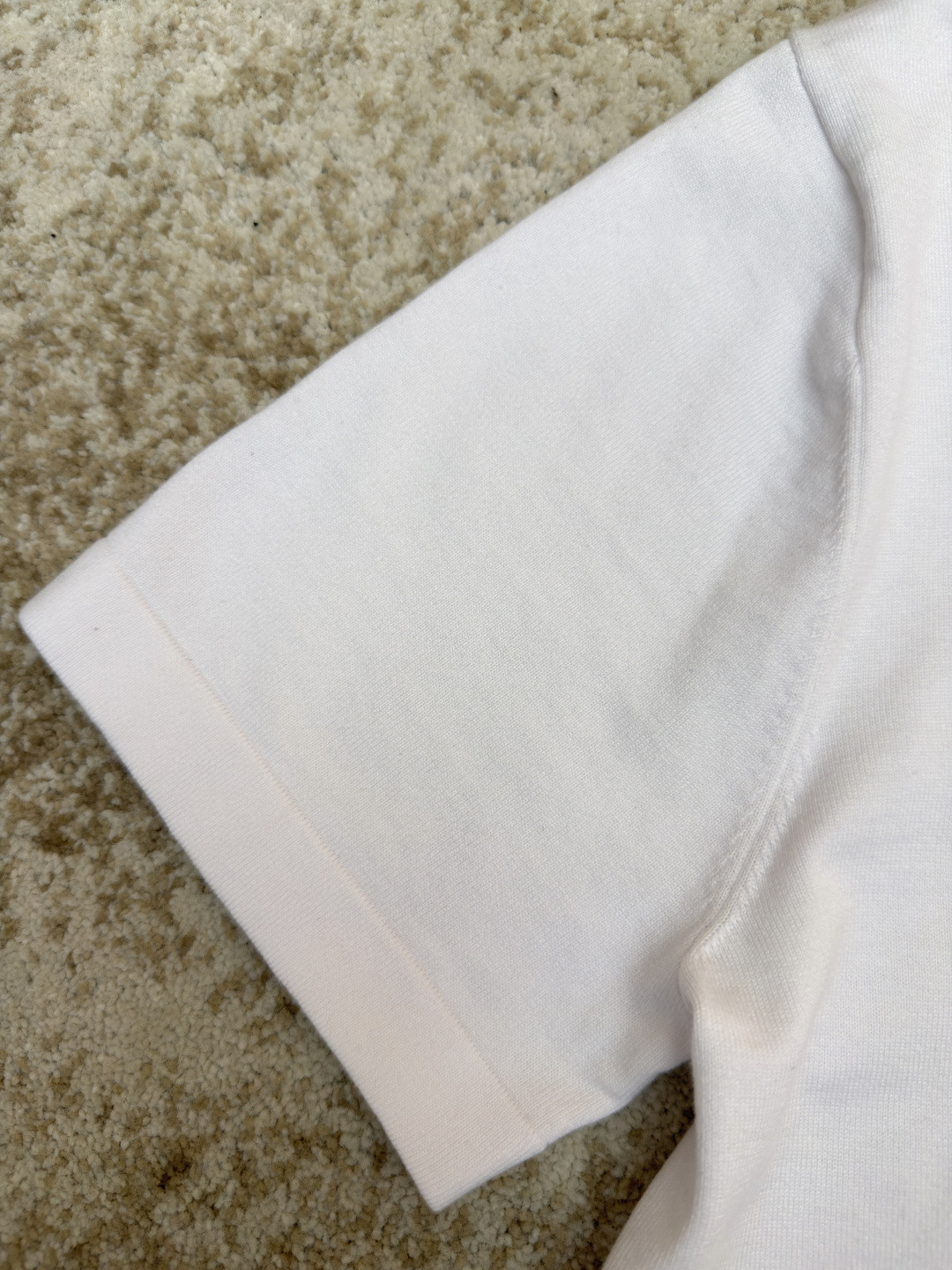 LOUIS VUITTON 路易威登 LV 字母皮牌标识圆领针织衫 T恤 短袖 棕色 蓝色 黑色 白色 A0 1AK714