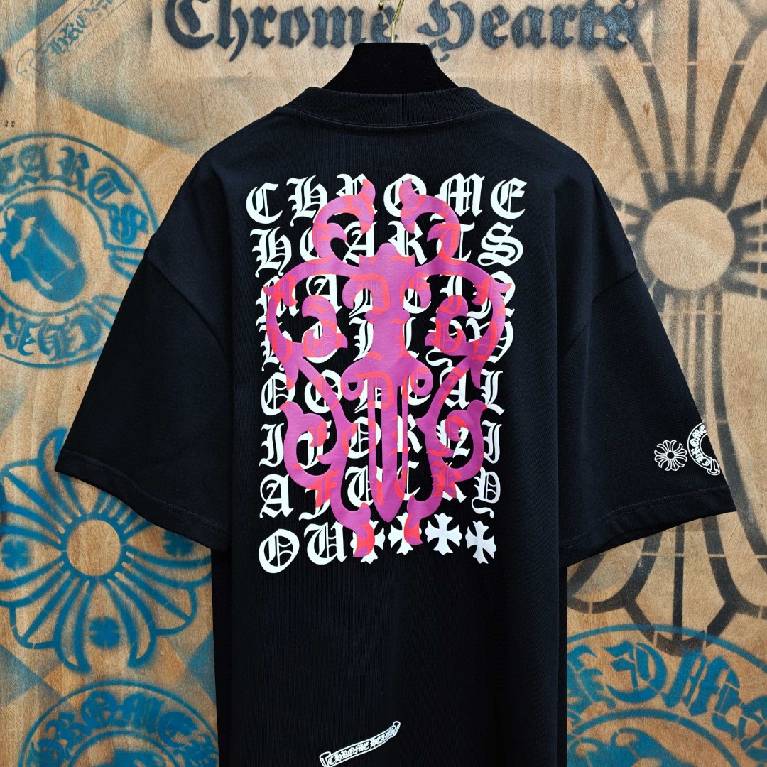 Chrome Hearts 克罗心 粉色宝剑梵文印花圆领短袖 T恤 白色 黑色 A0