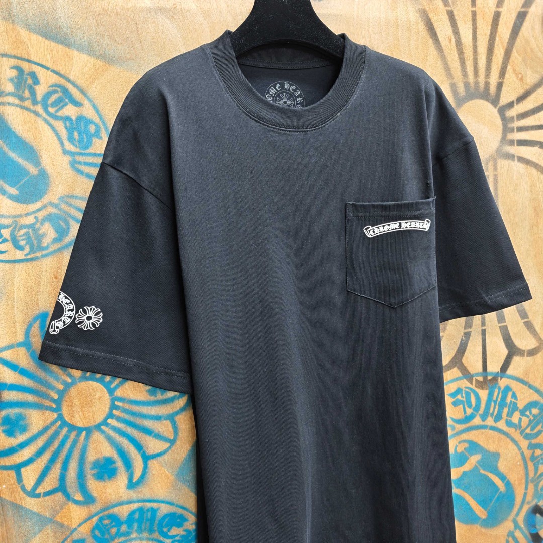 Chrome Hearts 克罗心 粉色宝剑梵文印花圆领短袖 T恤 白色 黑色 A0