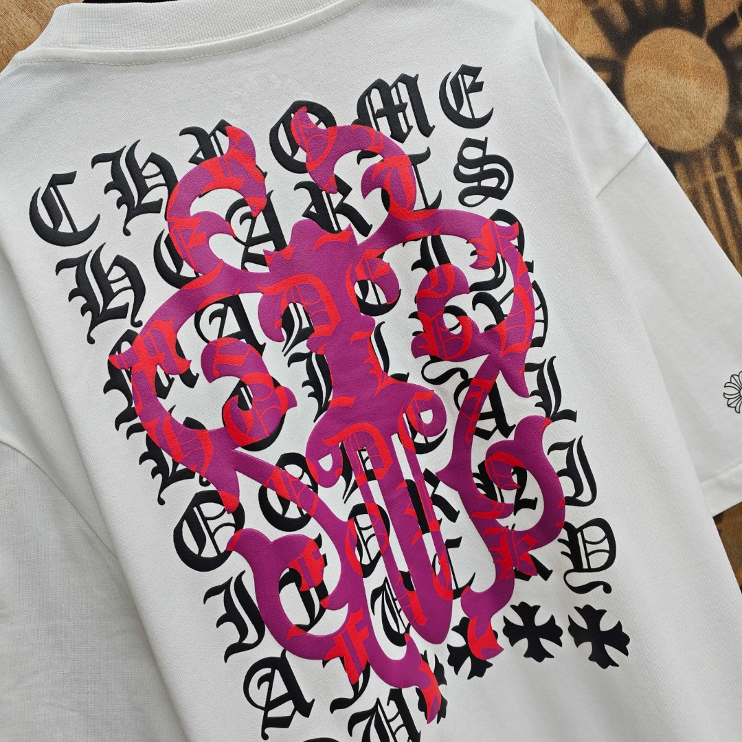 Chrome Hearts 克罗心 粉色宝剑梵文印花圆领短袖 T恤 白色 黑色 A0