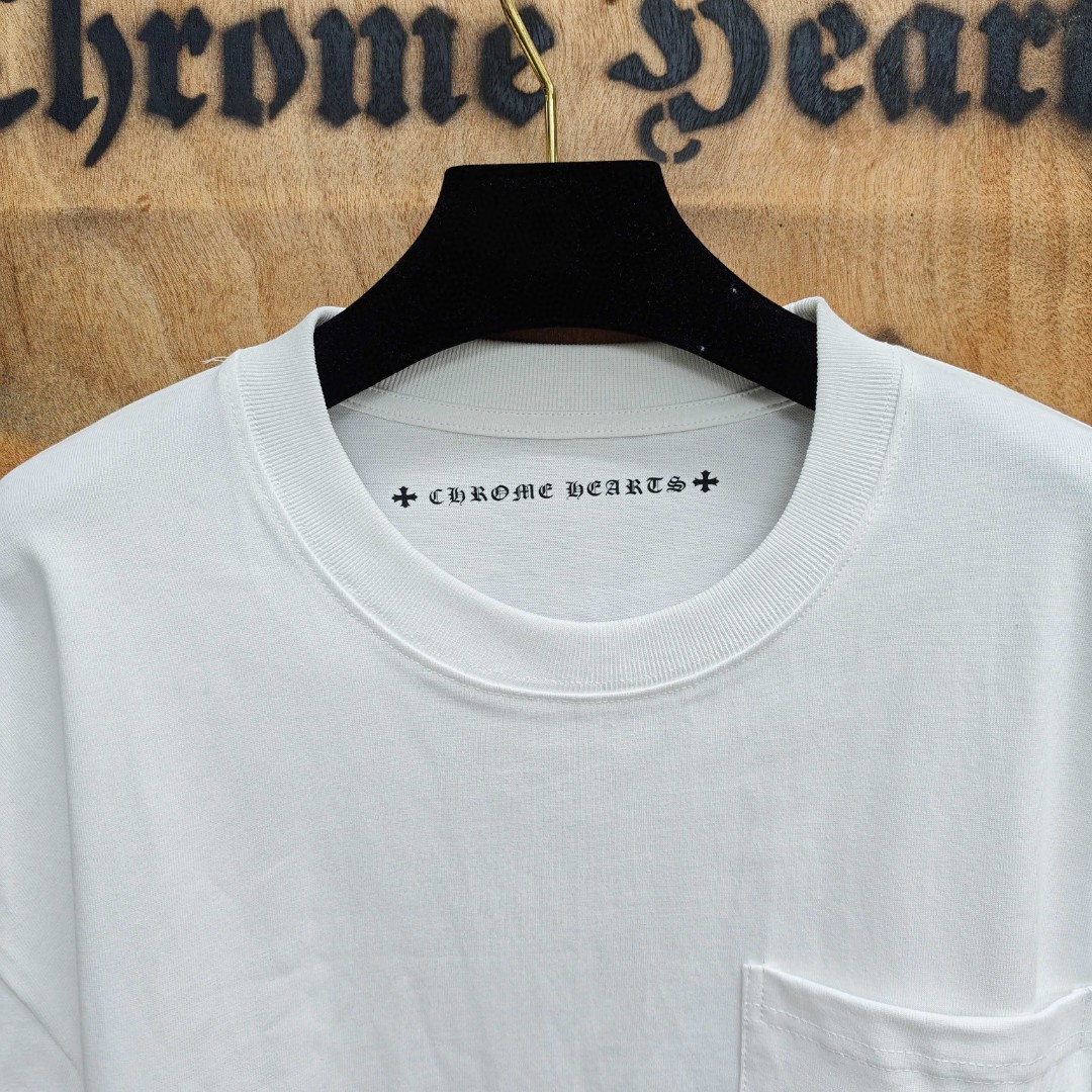 Chrome Hearts 克罗心 口袋马蹄梵文印花圆领短袖 T恤 白色 黑色 A0
