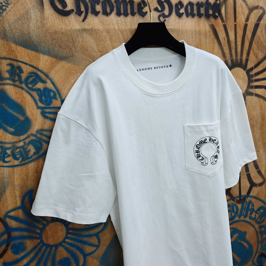 Chrome Hearts 克罗心 口袋马蹄梵文印花圆领短袖 T恤 白色 黑色 A0
