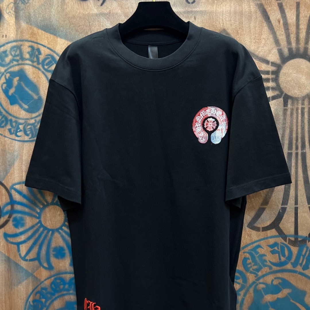 Chrome Hearts 克罗心 彩色格纹马蹄十字架绣花圆领短袖 T恤 黑色 A0