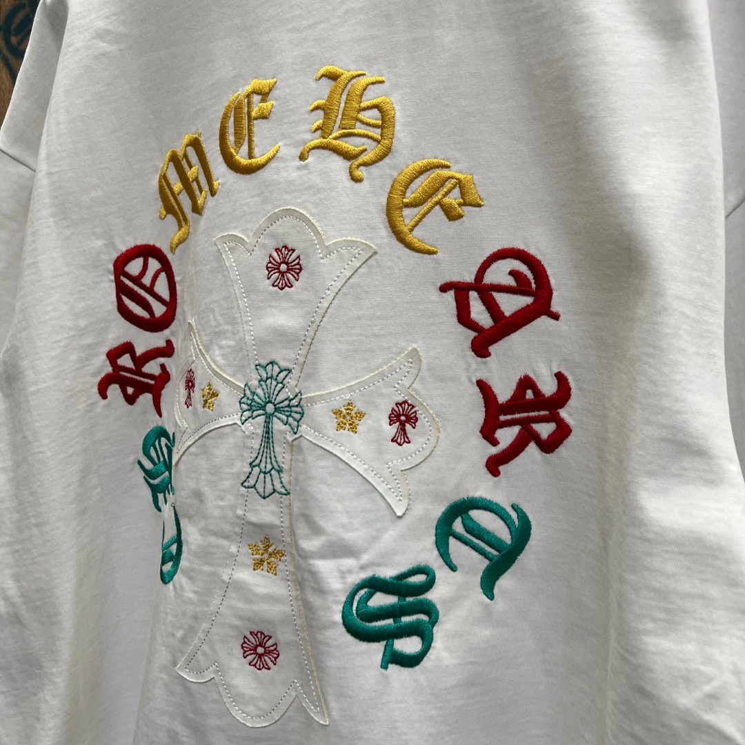 Chrome Hearts 克罗心 彩色十字架梵文绣花圆领短袖 T恤 白色 A0
