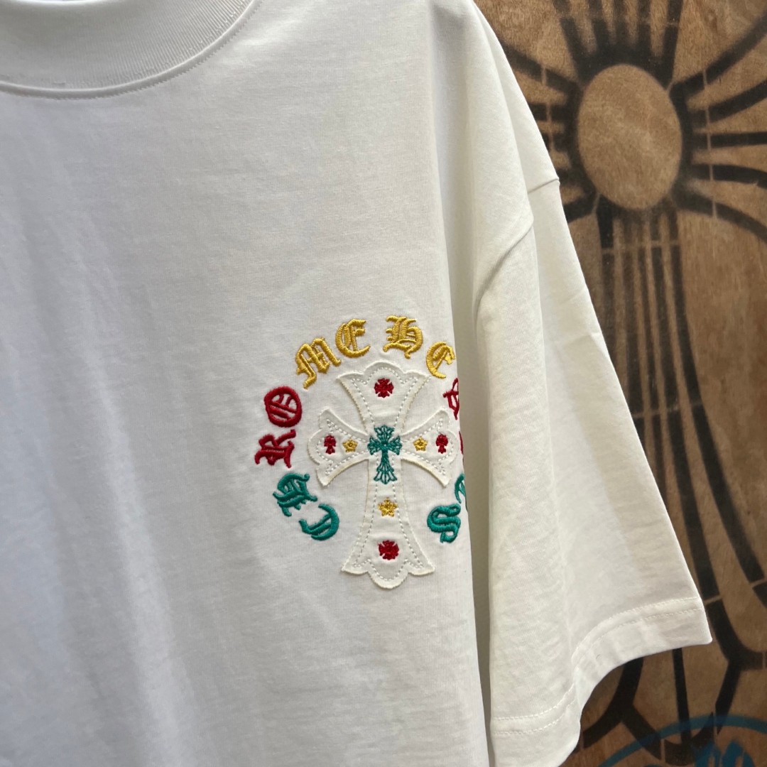 Chrome Hearts 克罗心 彩色十字架梵文绣花圆领短袖 T恤 白色 A0