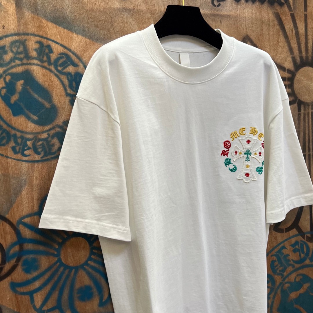 Chrome Hearts 克罗心 彩色十字架梵文绣花圆领短袖 T恤 白色 A0