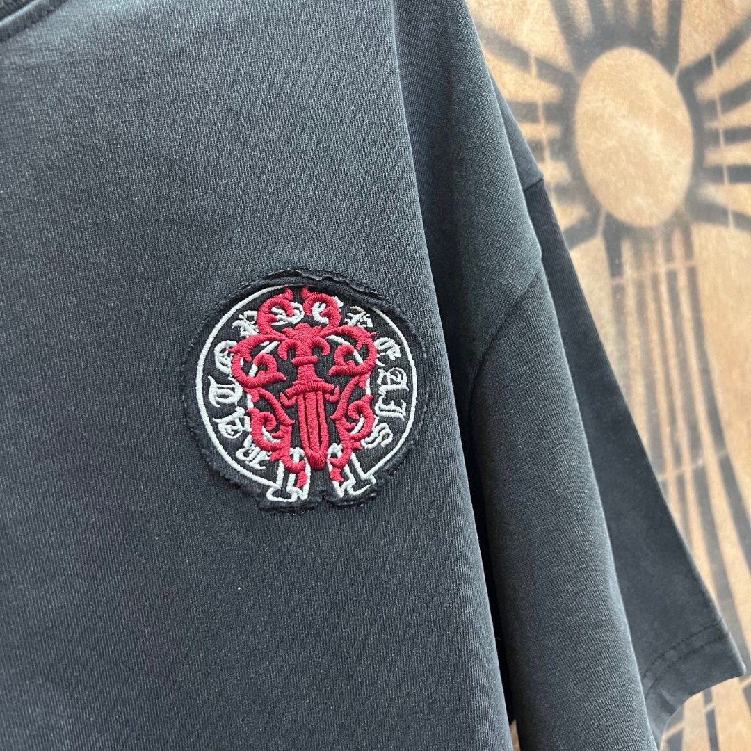 Chrome Hearts 克罗心 做旧红色宝剑绣花圆领短袖 T恤 灰色 黑色 A0
