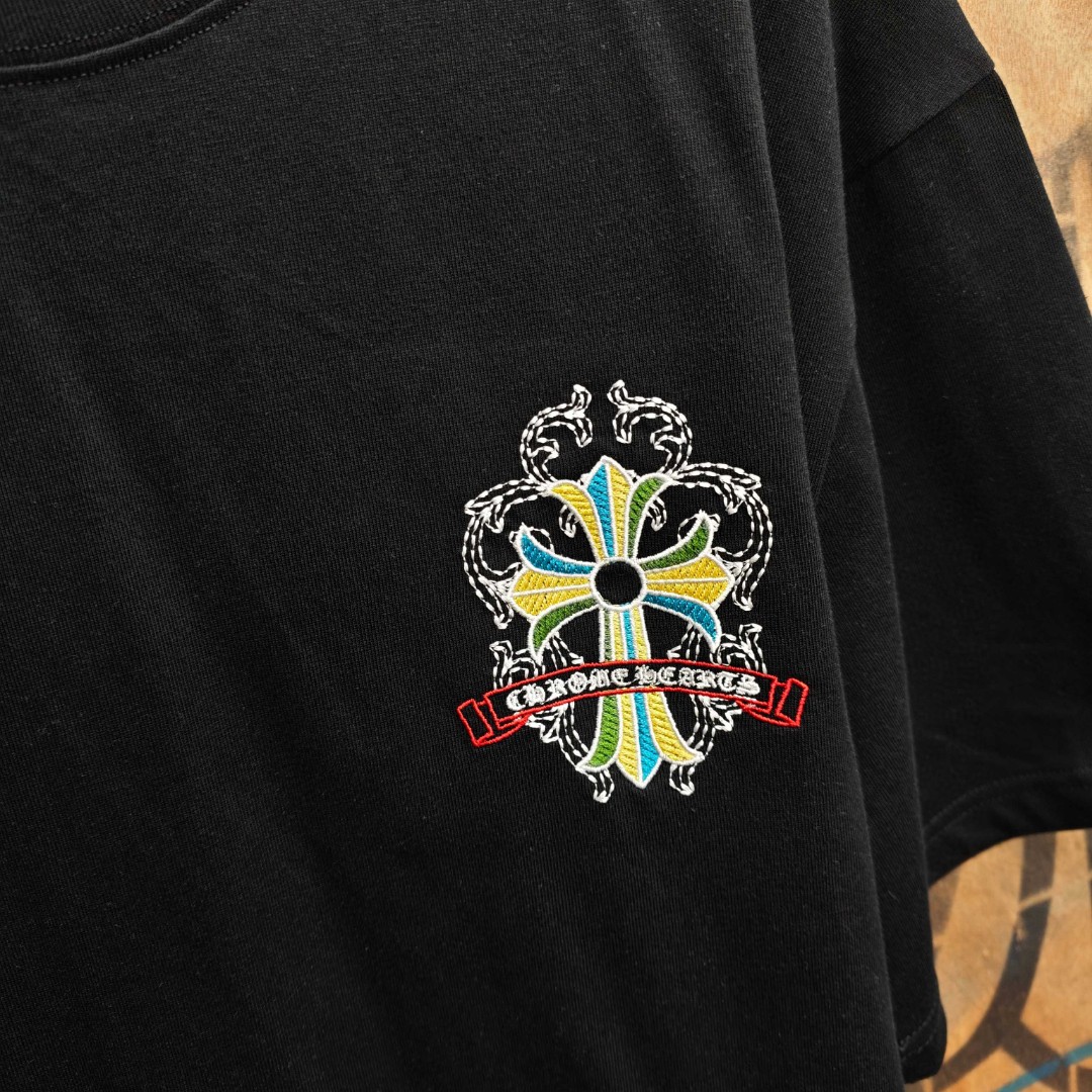 Chrome Hearts 克罗心 彩色十字架梵文绣花圆领短袖 T恤 白色 黑色 A0
