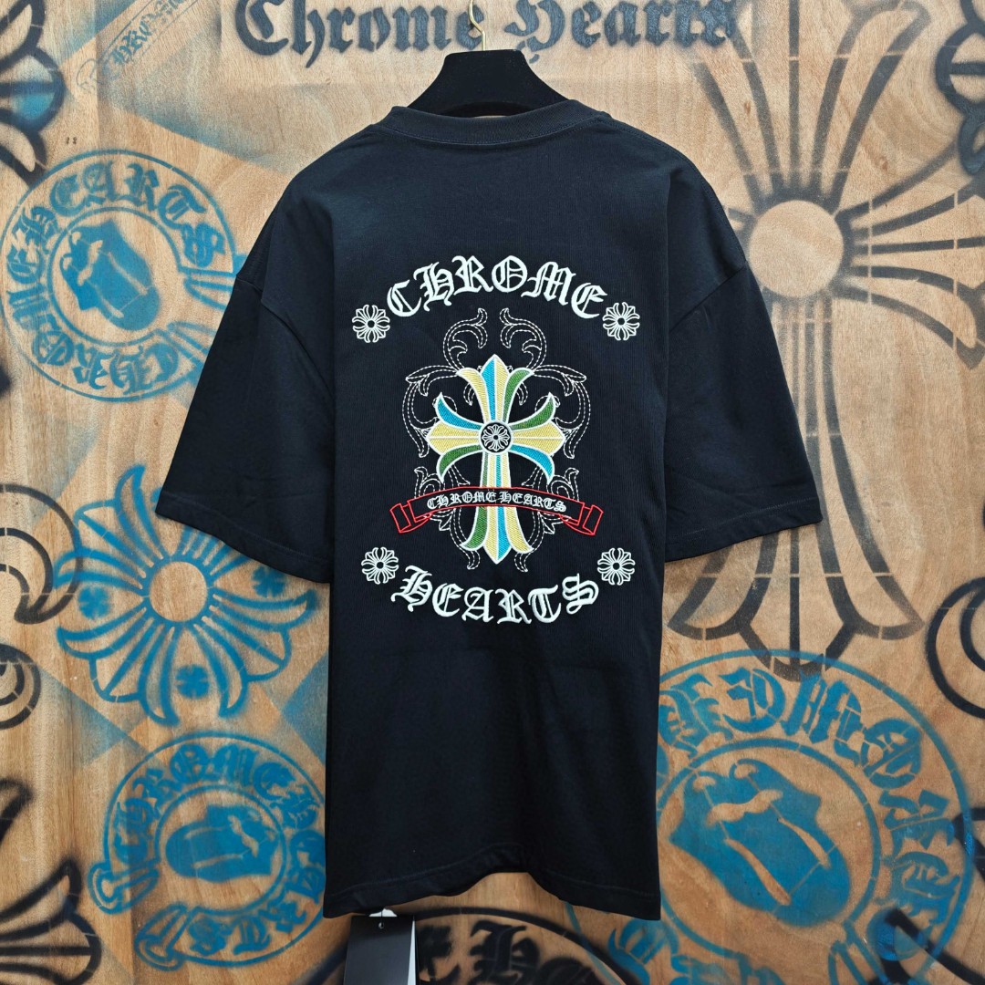 Chrome Hearts 克罗心 彩色十字架梵文绣花圆领短袖 T恤 白色 黑色 A0