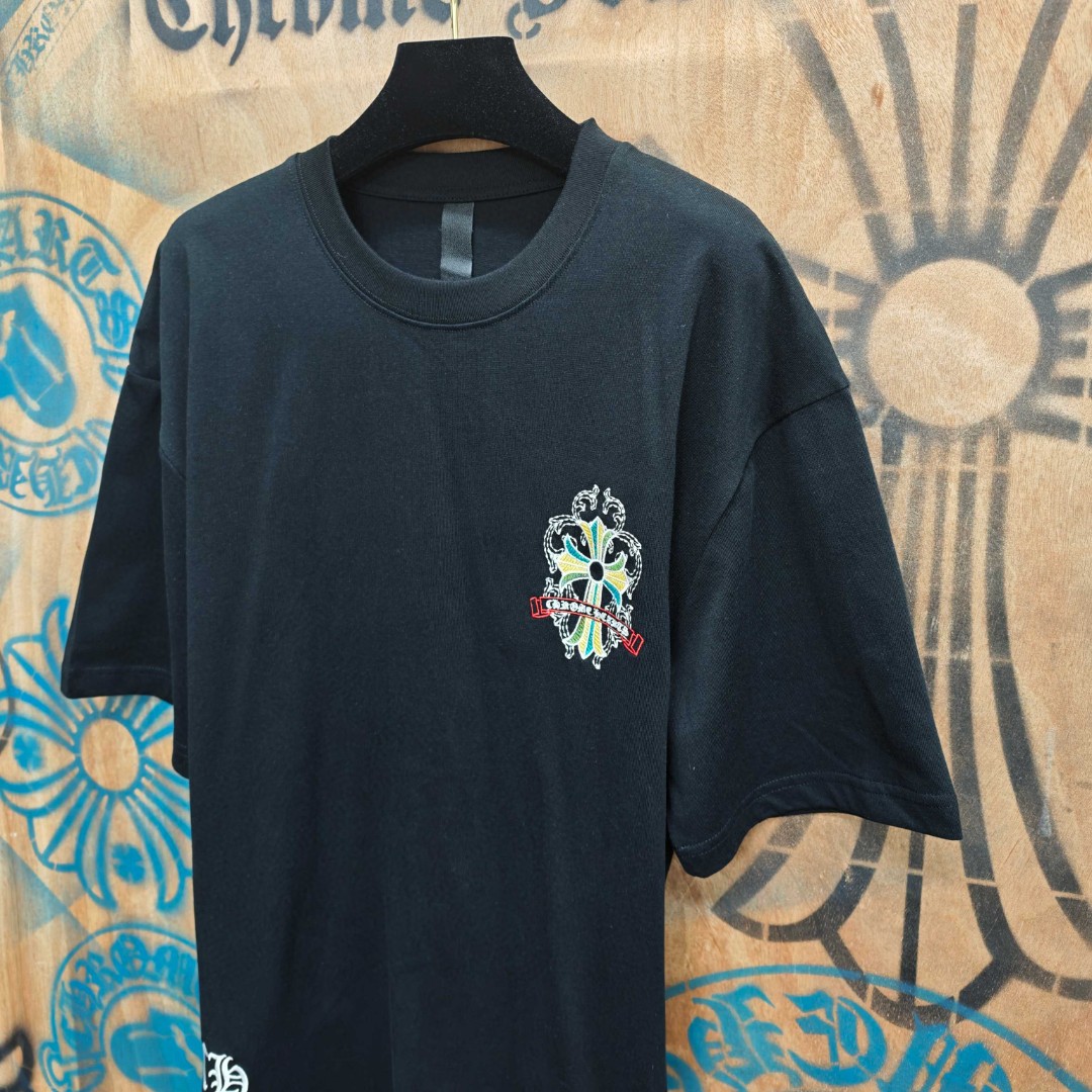 Chrome Hearts 克罗心 彩色十字架梵文绣花圆领短袖 T恤 白色 黑色 A0