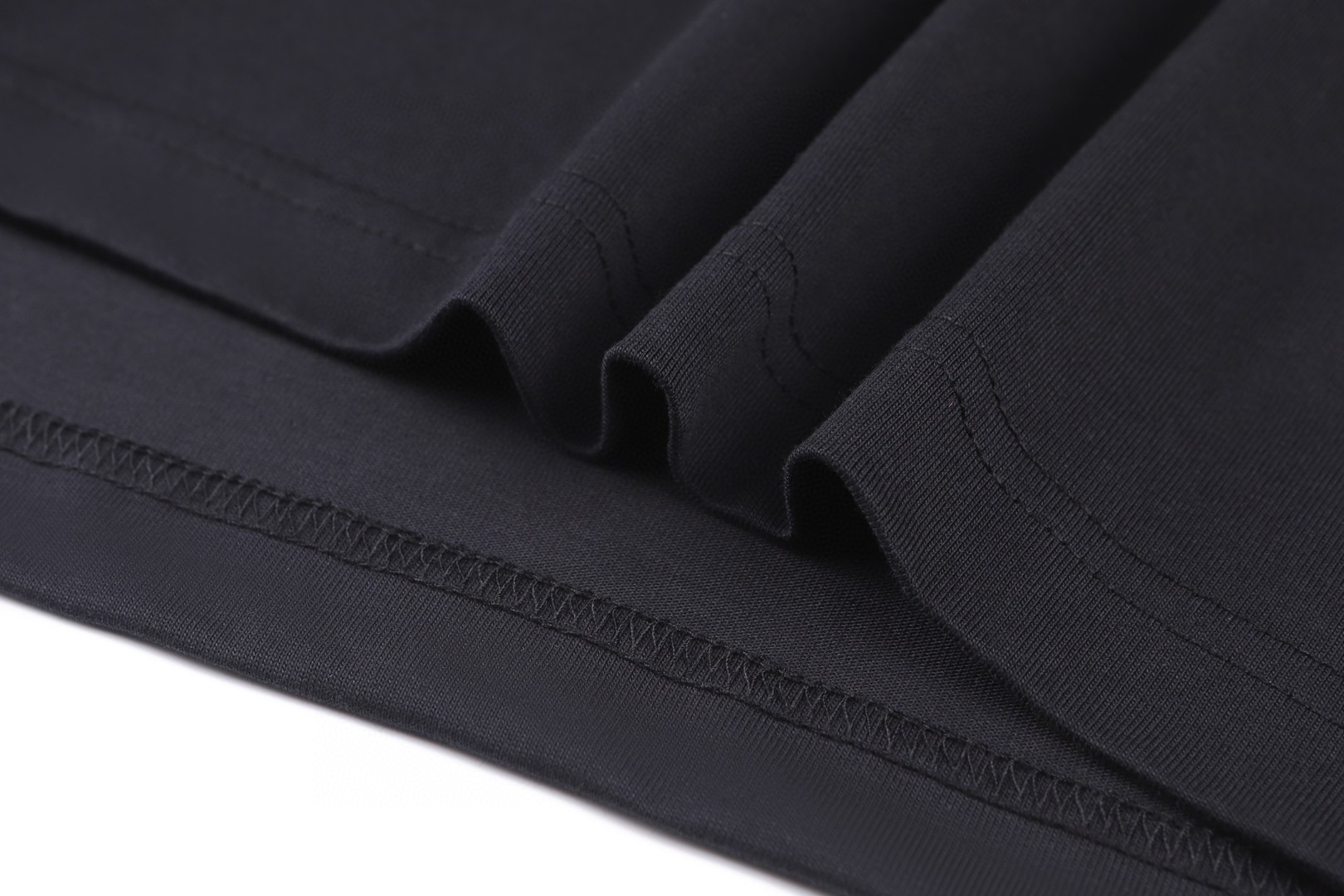 Balenciaga 巴黎世家 模糊字母圆领短袖 T恤 夏季 白色 黑色 A0 641675TOVO53307