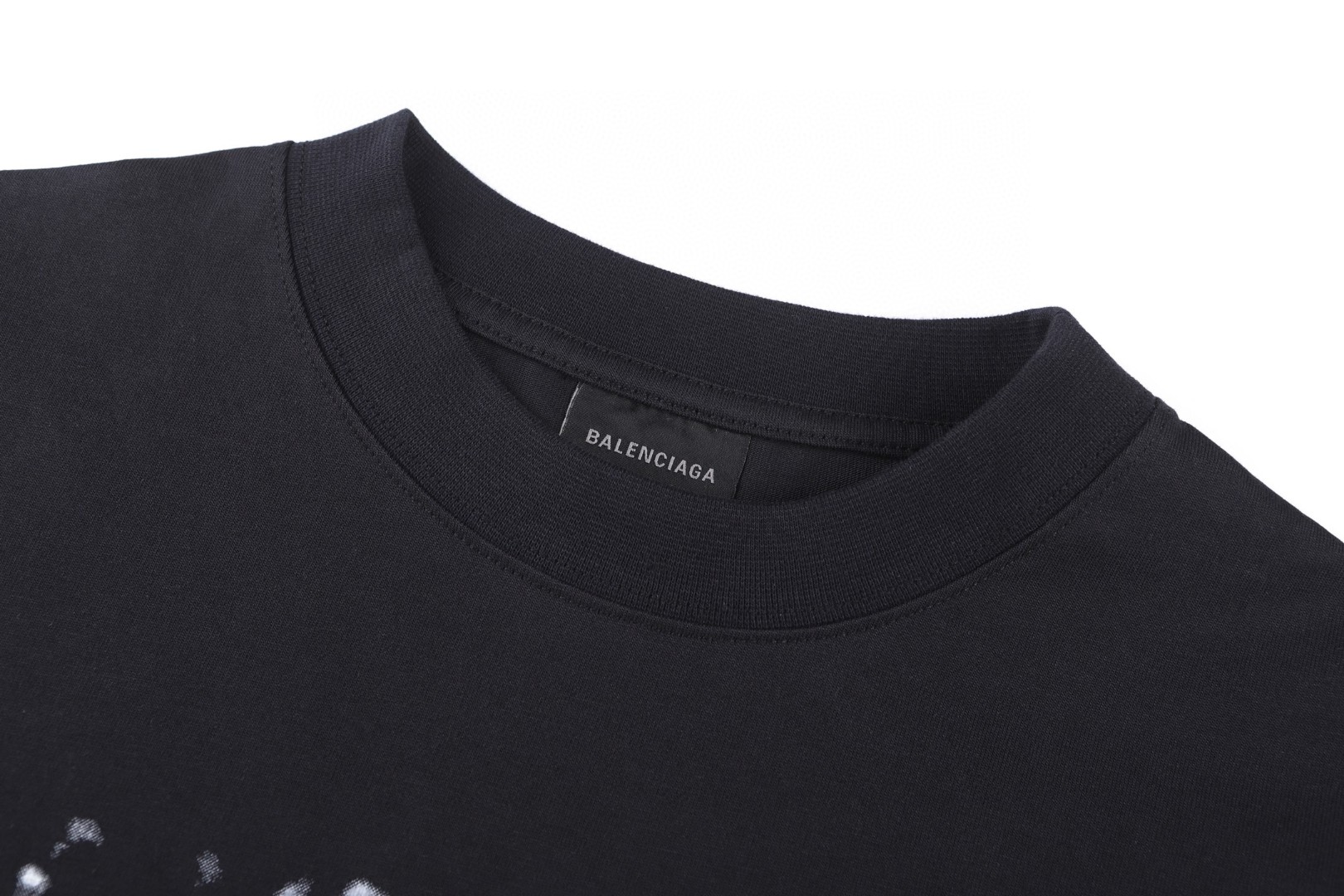 Balenciaga 巴黎世家 模糊字母圆领短袖 T恤 夏季 白色 黑色 A0 641675TOVO53307