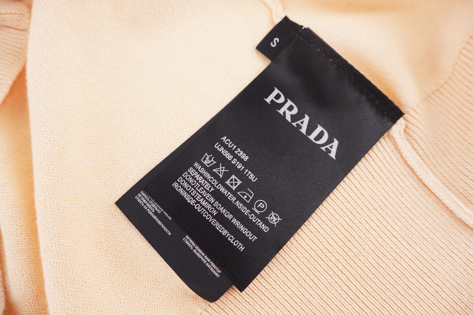 PRADA 普拉达 刺绣翻领针织Polo衫 短袖 T恤 夏季 黑色 杏色 A5