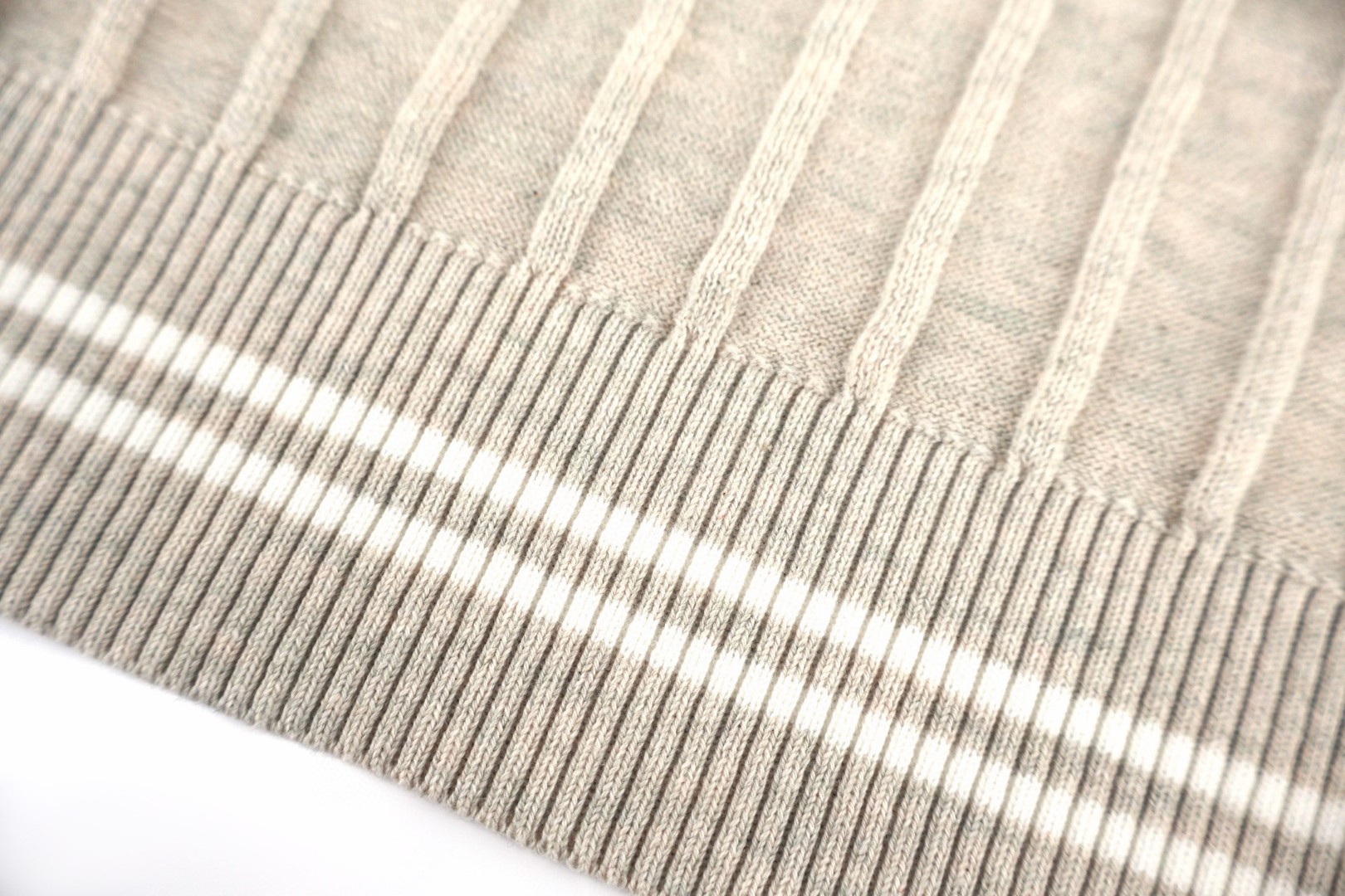 Brunello Cucinelli BC 绞花老钱风针织圆领短袖 T恤 灰色 杏色 黑色 A5